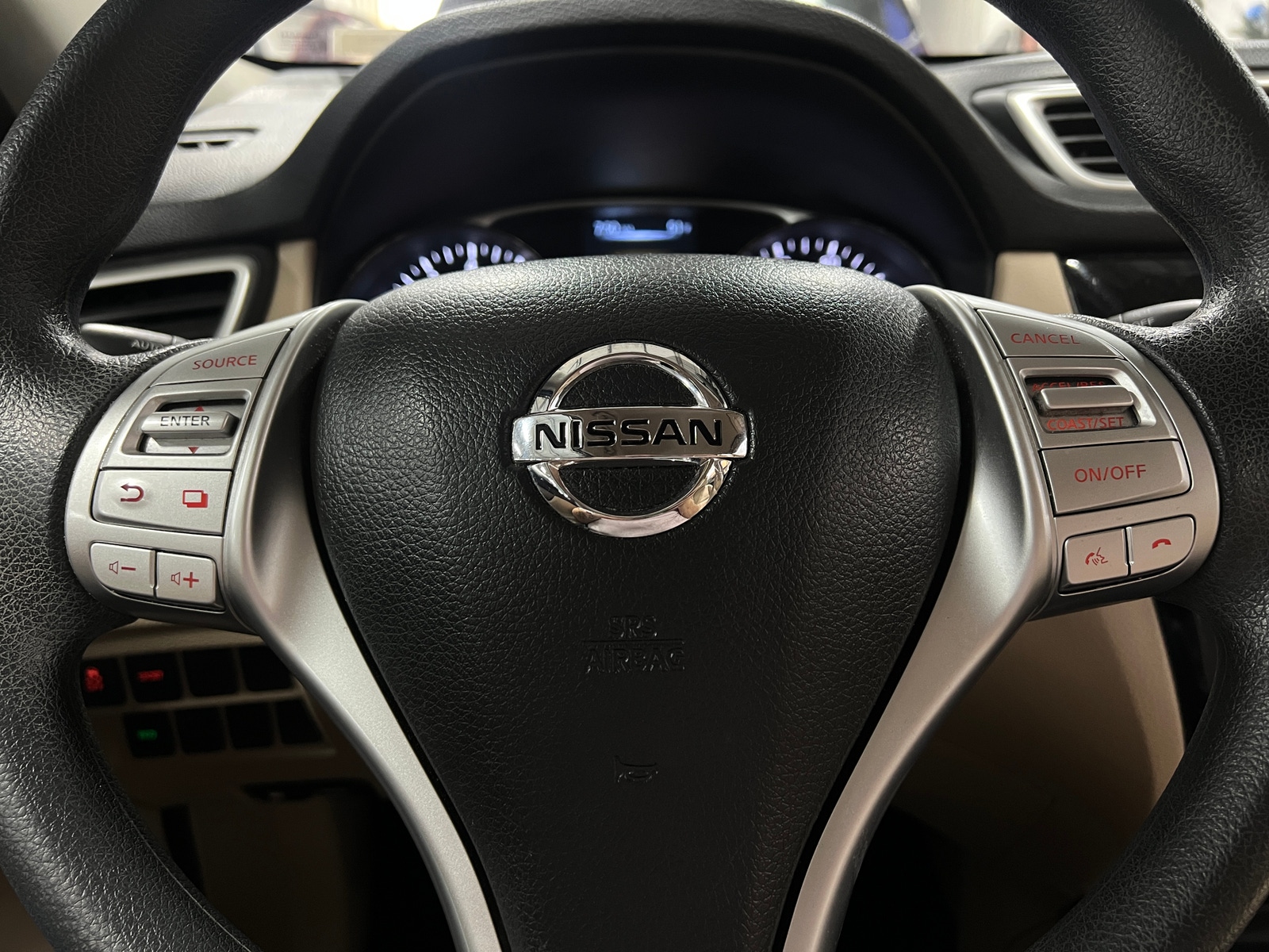 Thumbnail: 2016 Nissan Rogue - 5