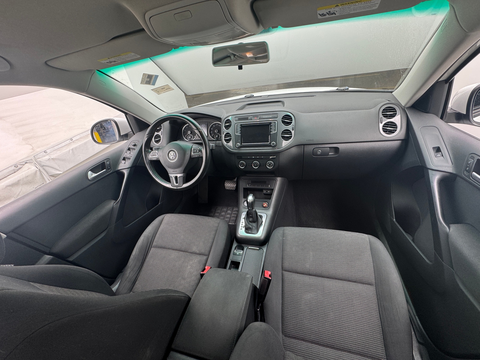 Thumbnail: 2017 Volkswagen Tiguan - 3