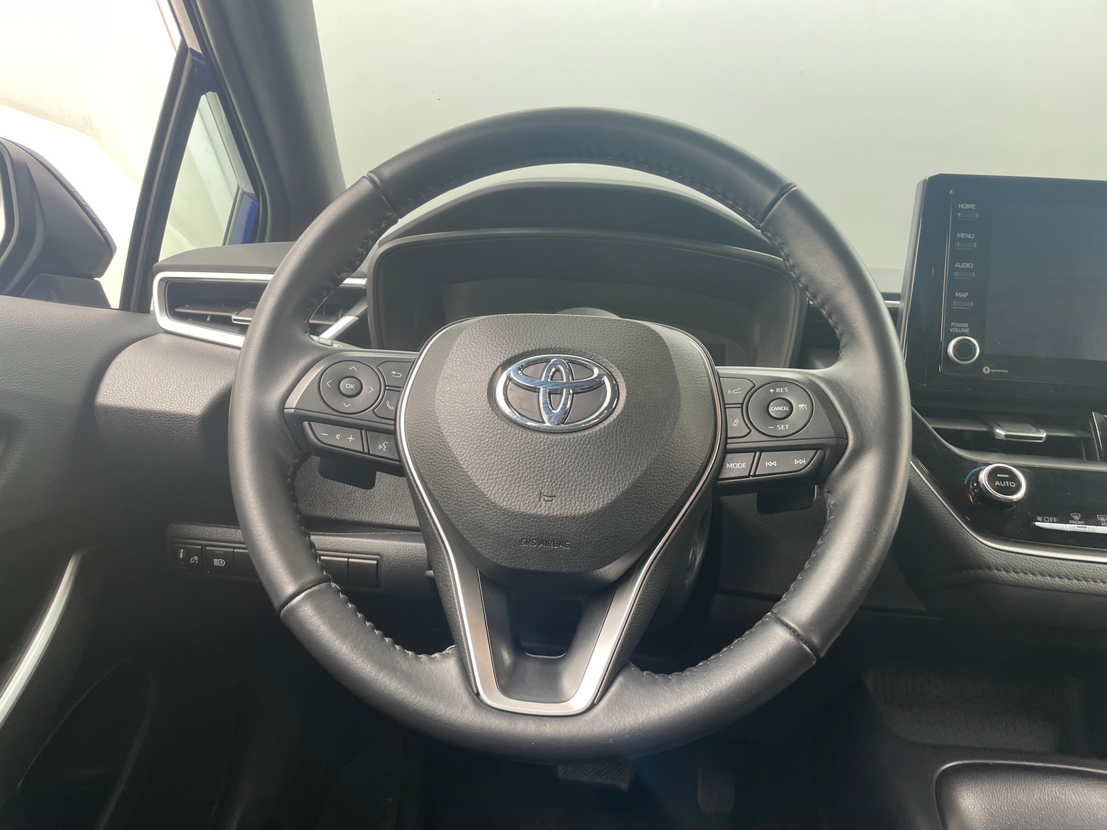 Thumbnail: 2022 Toyota Corolla - 5