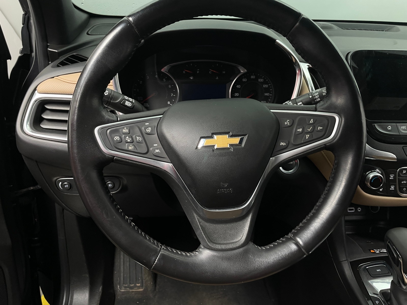 Thumbnail: 2022 Chevrolet Equinox - 4