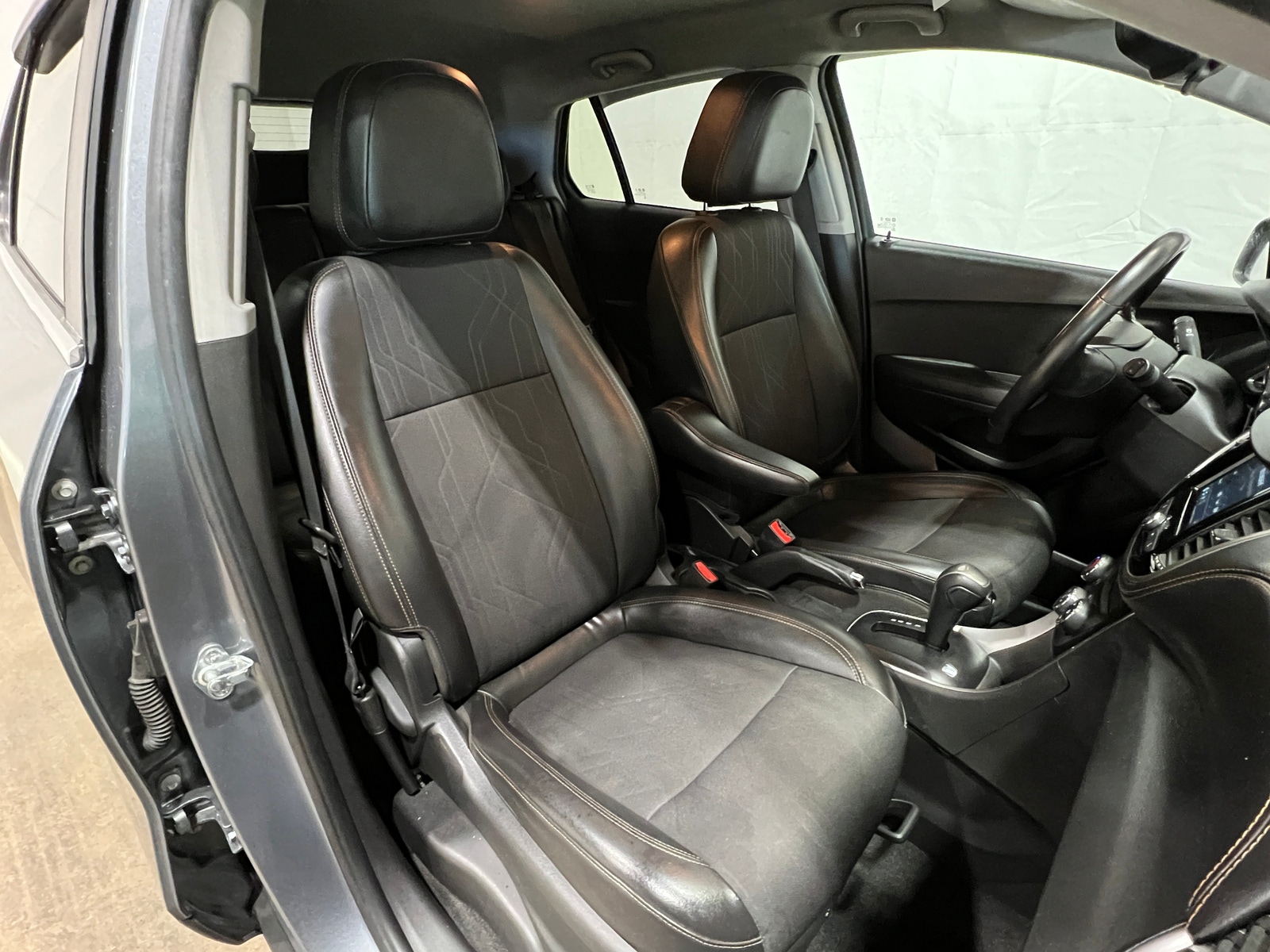 Thumbnail: 2019 Chevrolet Trax - 2