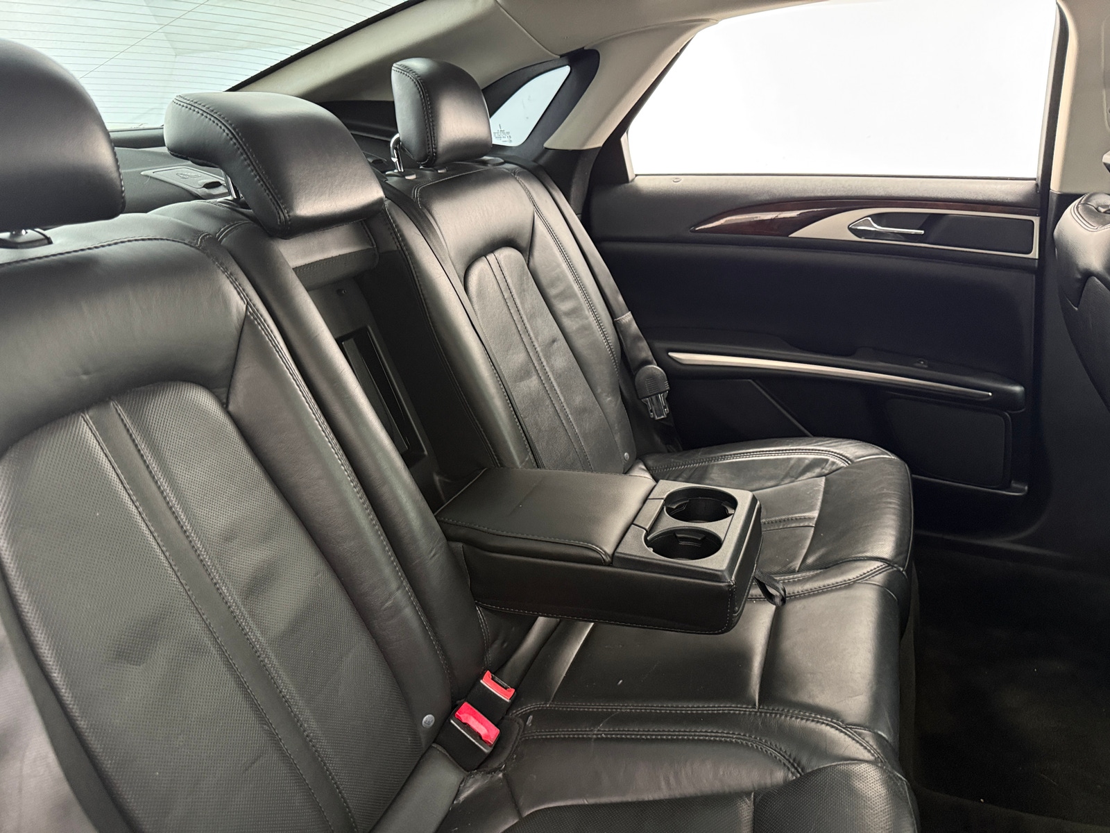 Thumbnail: 2016 Lincoln MKZ - 5