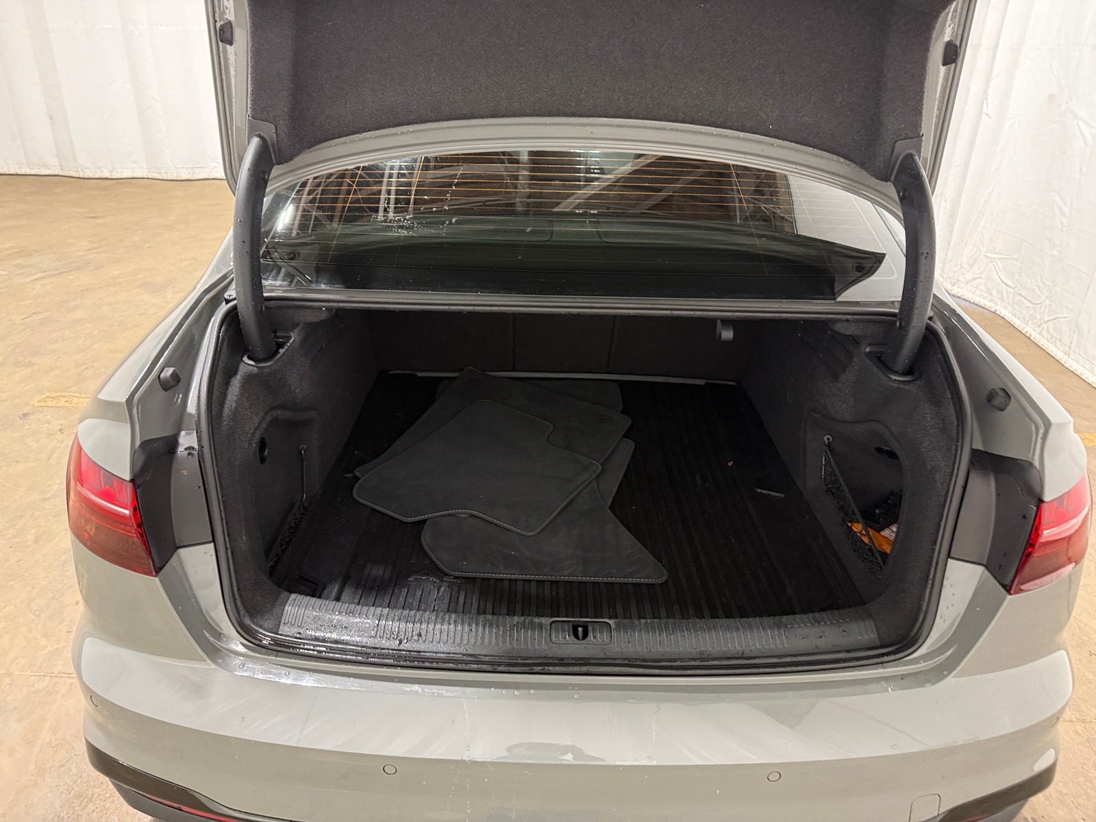 Thumbnail: 2020 Audi S4 - 6