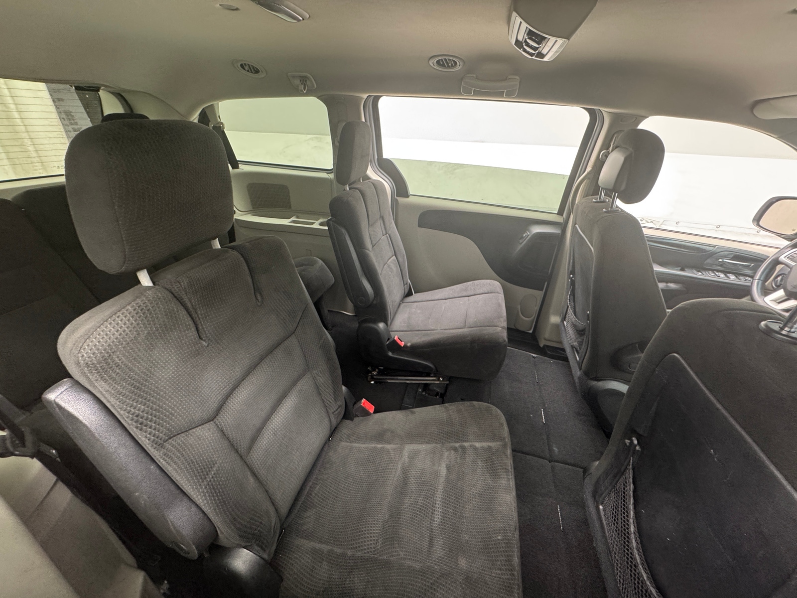 Thumbnail: 2016 Dodge Grand Caravan - 6