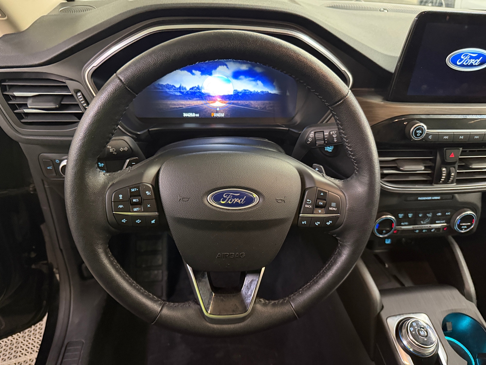 Thumbnail: 2020 Ford Escape - 4