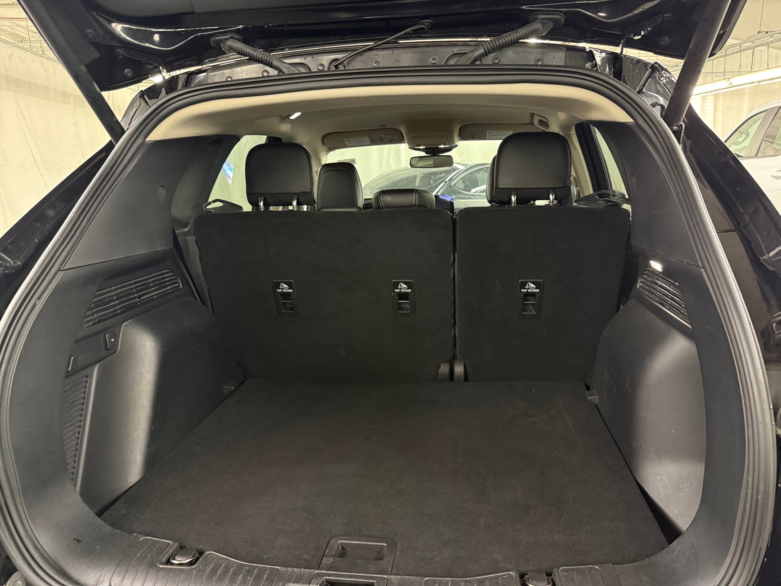 Thumbnail: 2020 Ford Escape - 6