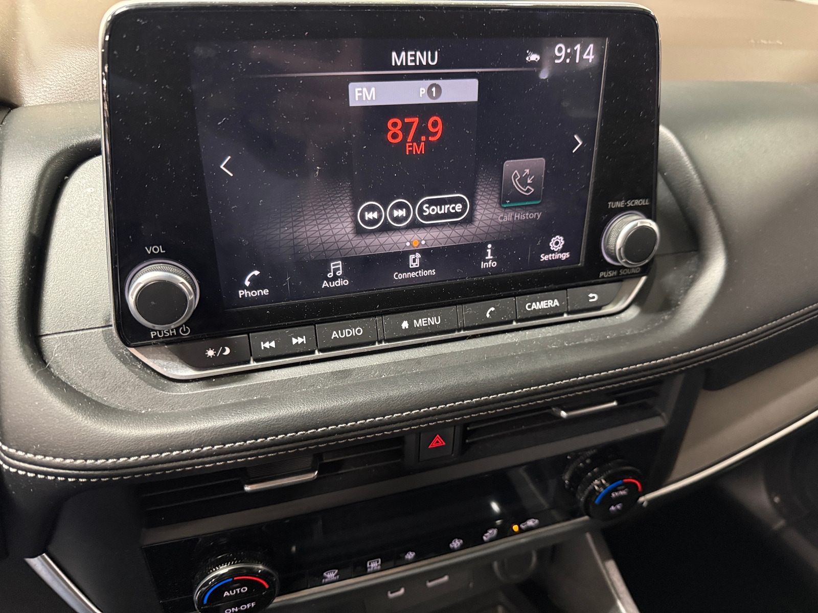 Thumbnail: 2023 Nissan Rogue - 4