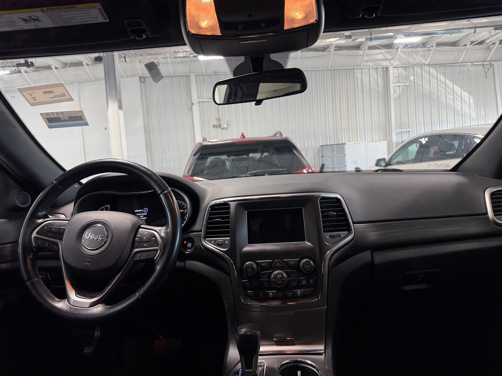 Thumbnail: 2020 Jeep Grand Cherokee - 3