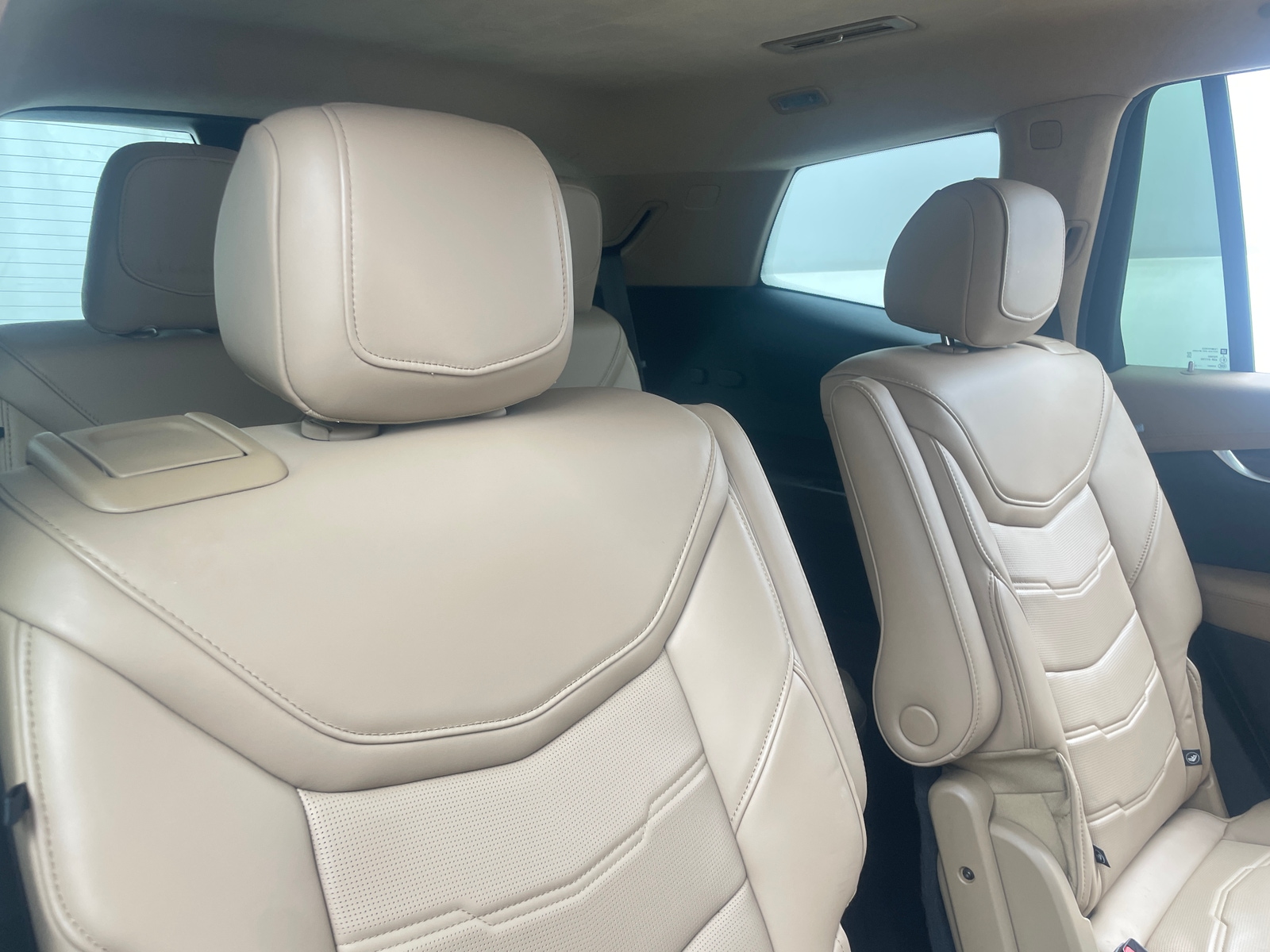 Thumbnail: 2022 Cadillac XT6 - 5