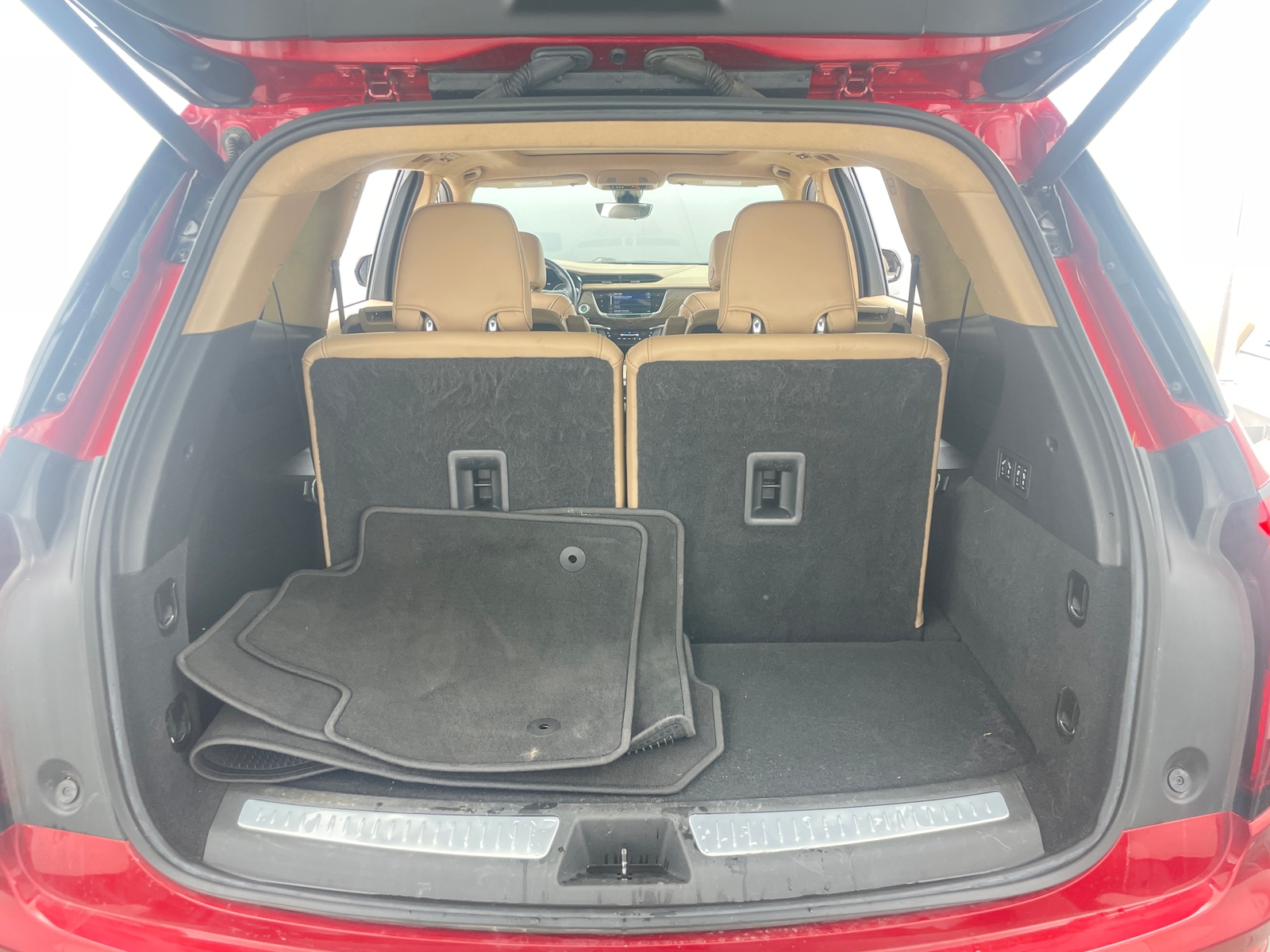 Thumbnail: 2022 Cadillac XT6 - 6