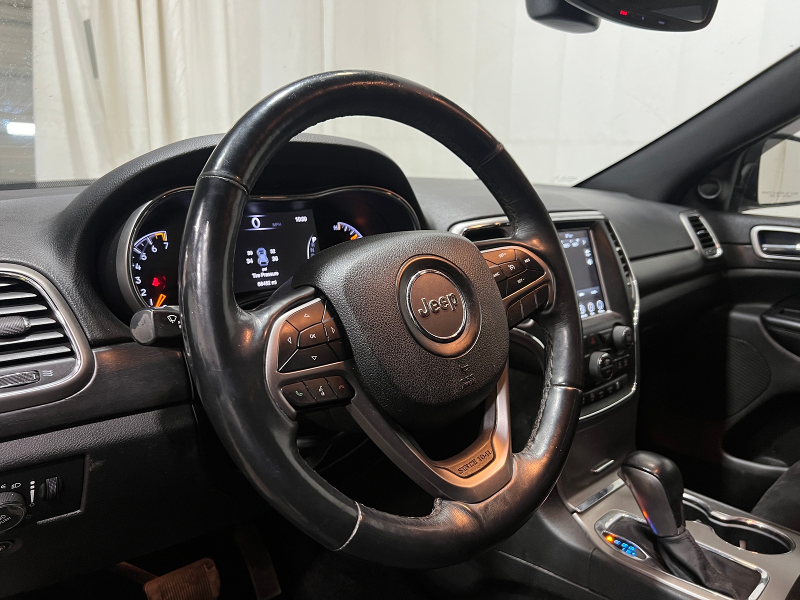 Thumbnail: 2018 Jeep Grand Cherokee - 4