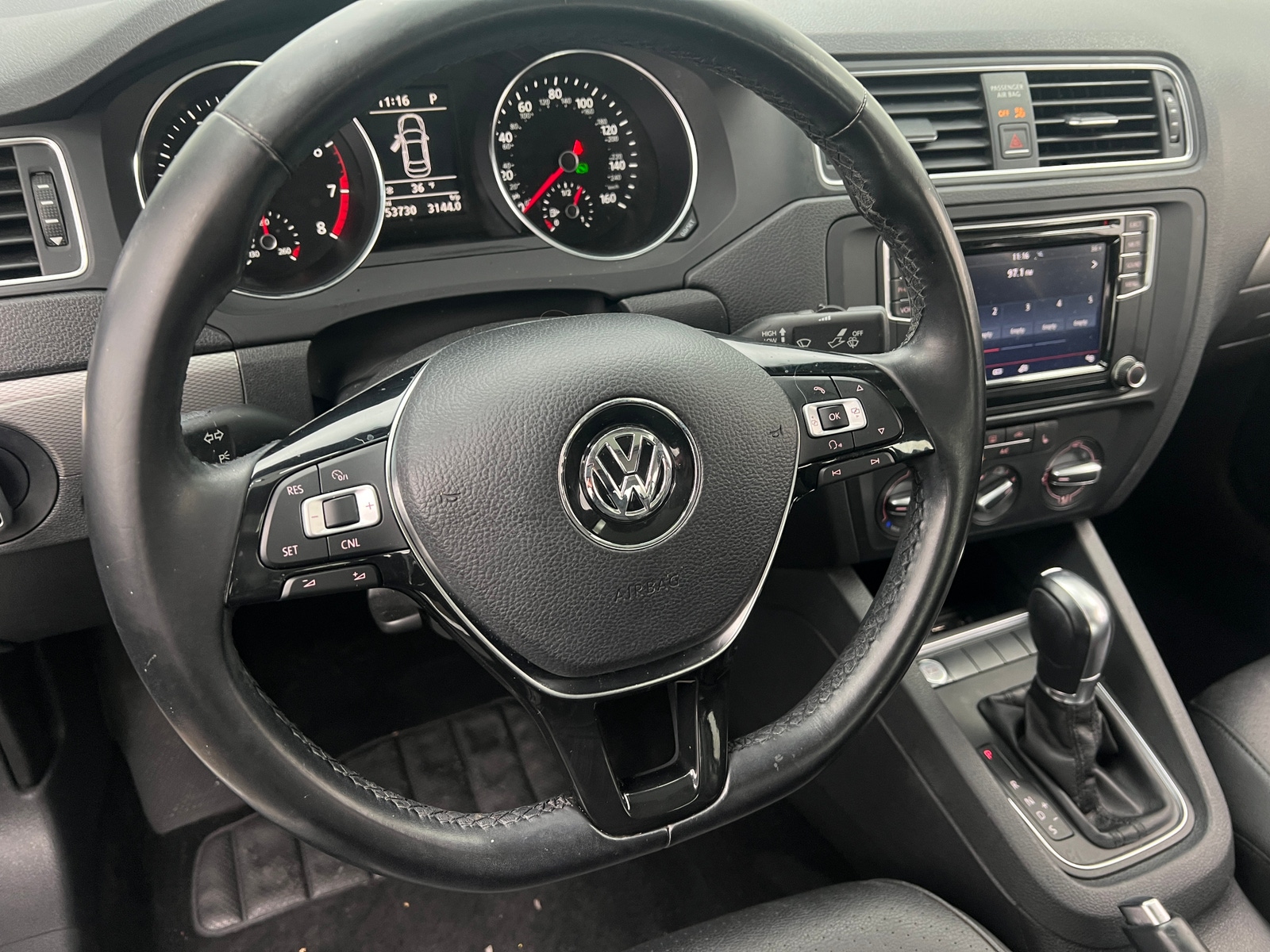 Thumbnail: 2017 Volkswagen Jetta - 4