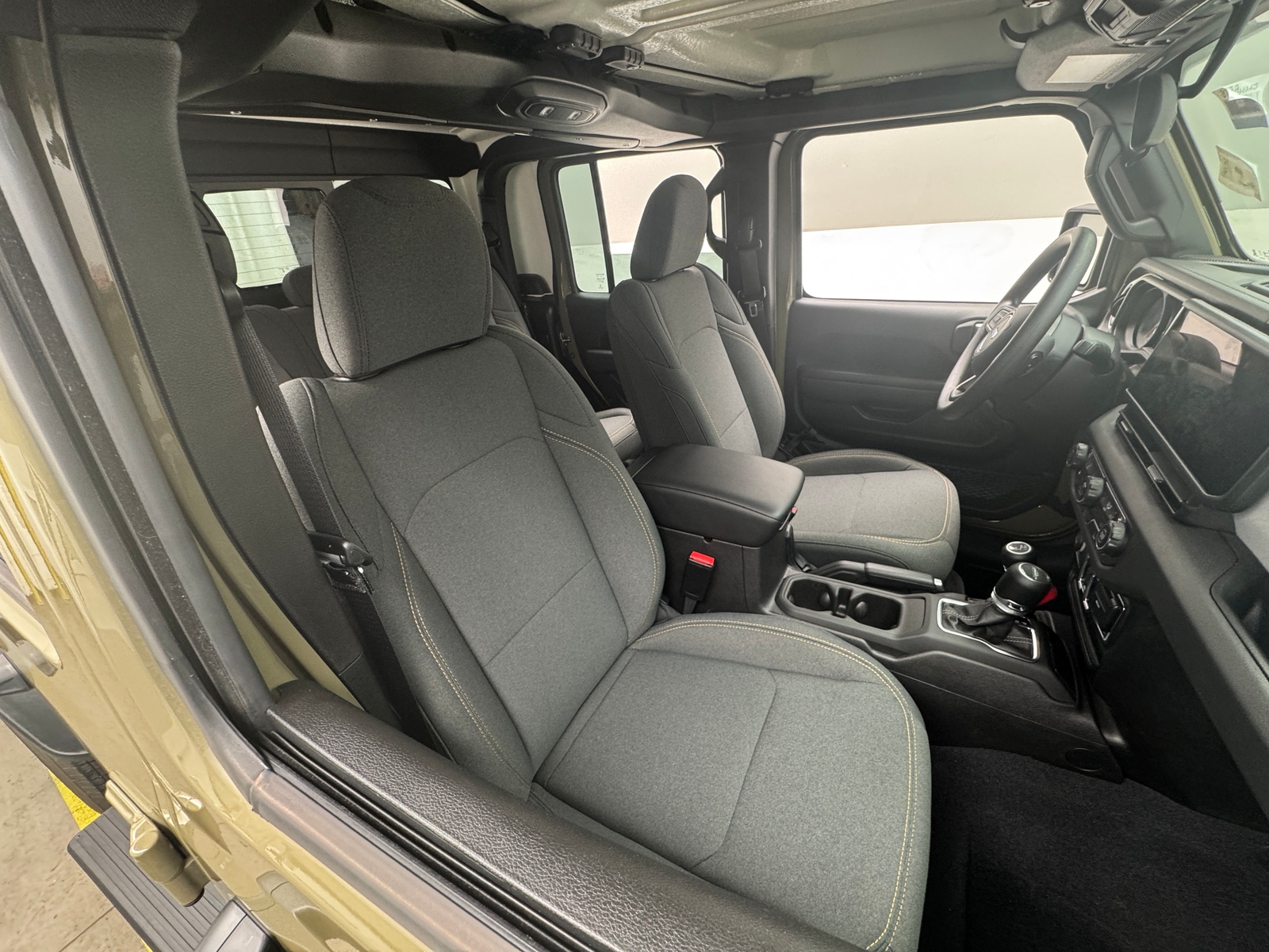 Thumbnail: 2025 Jeep Gladiator - 2