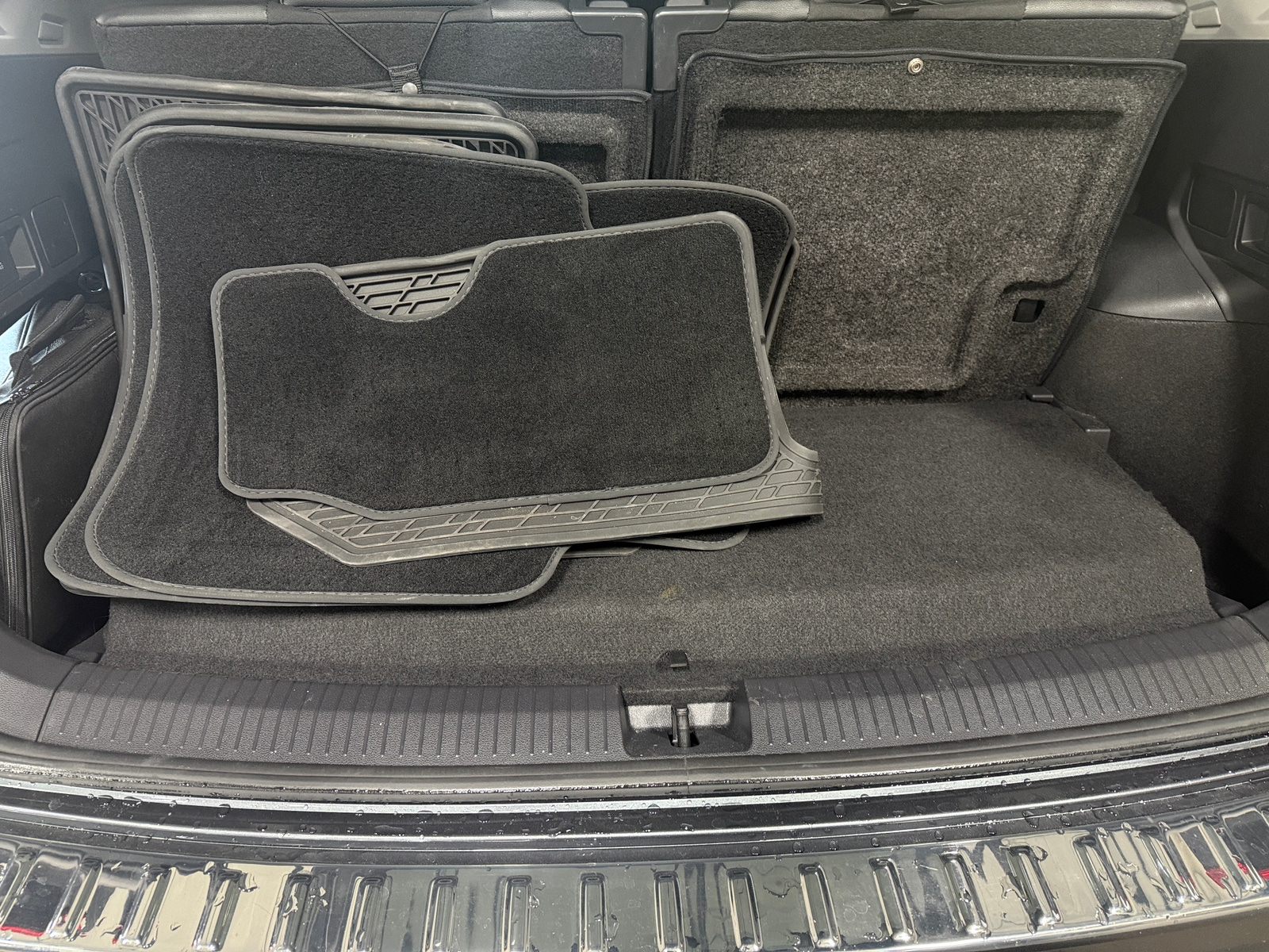 Thumbnail: 2023 Volkswagen Tiguan - 6