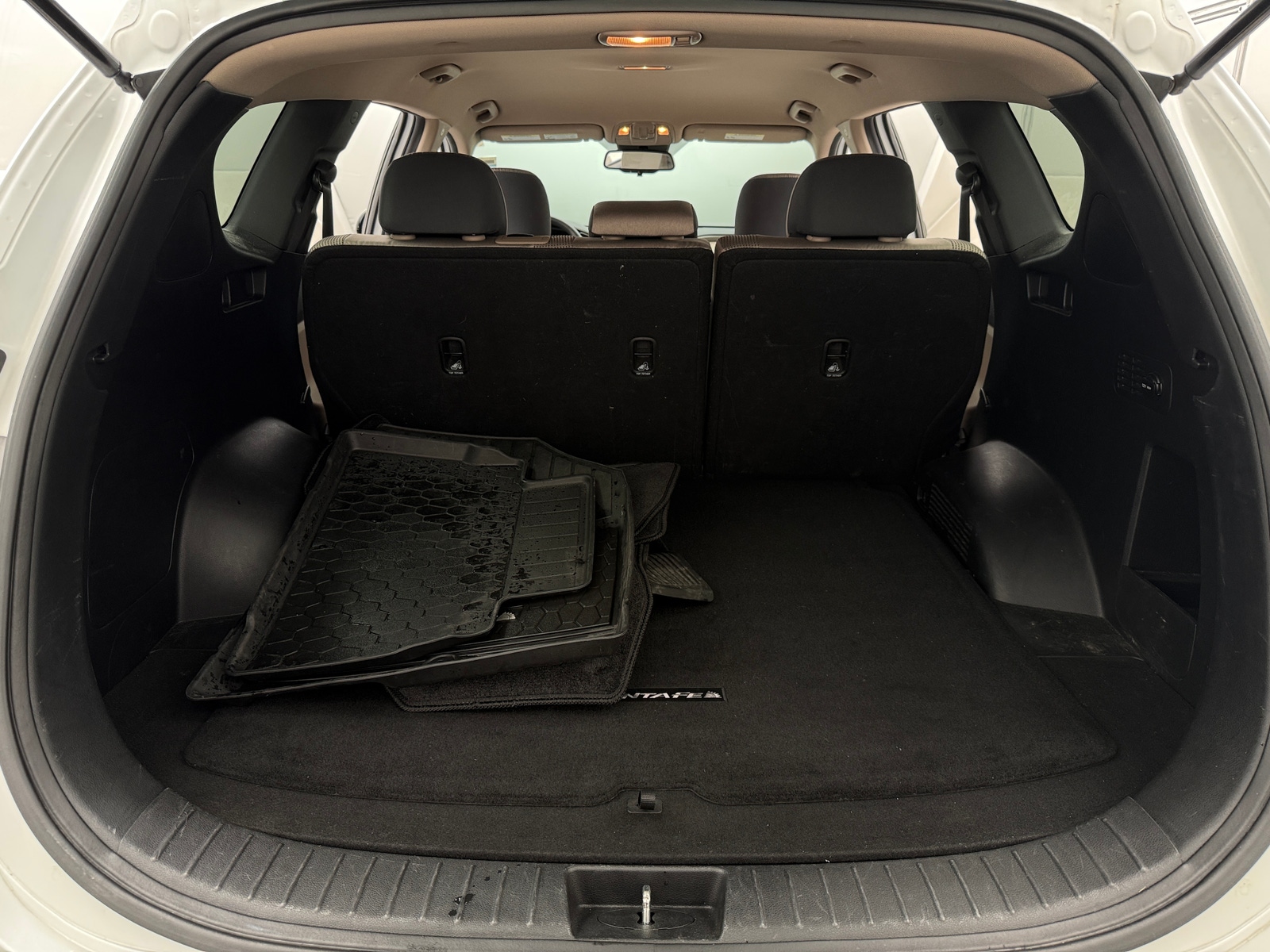 Thumbnail: 2020 Hyundai Santa Fe - 7