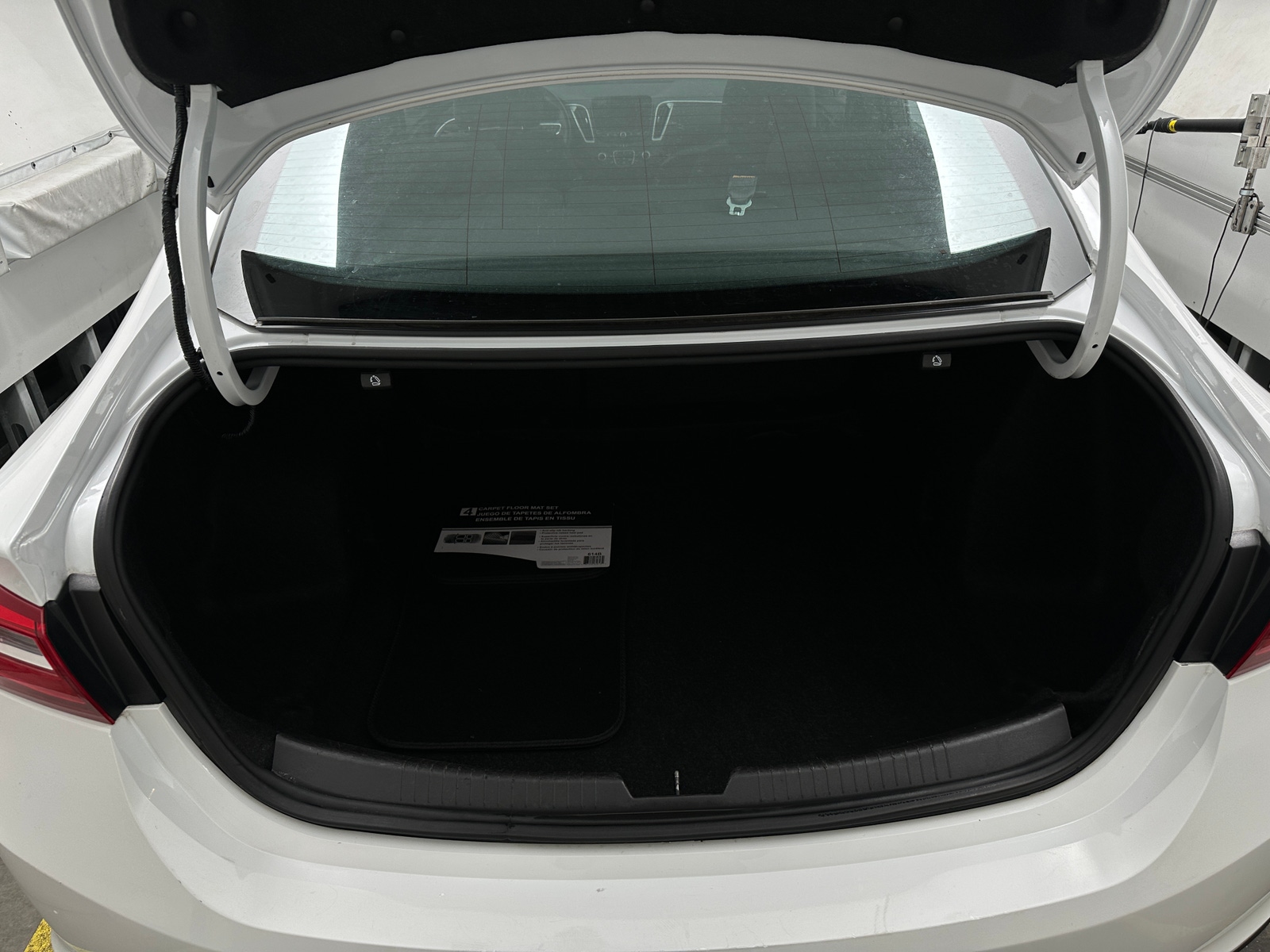 Thumbnail: 2023 Chevrolet Malibu - 7