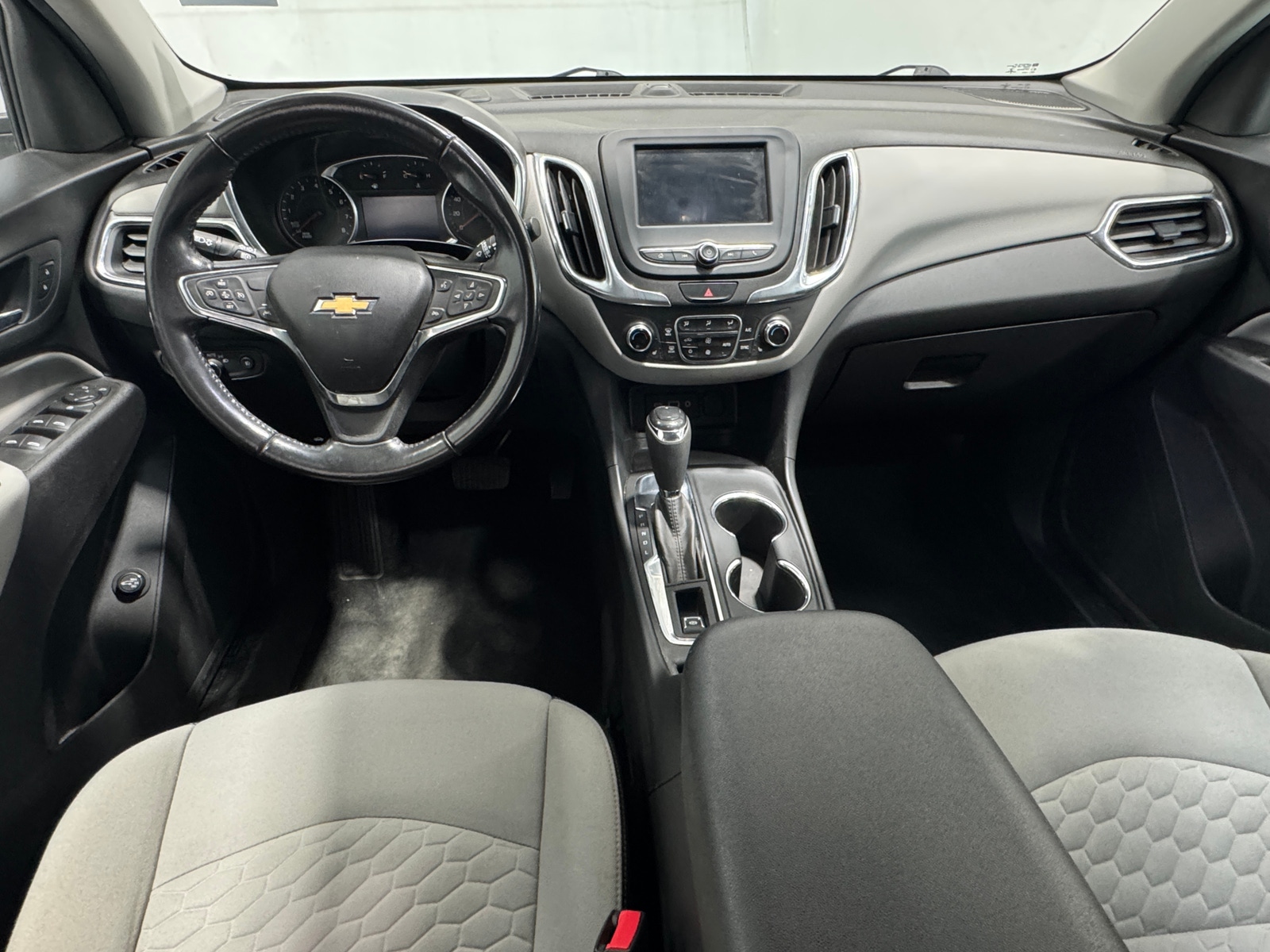 Thumbnail: 2020 Chevrolet Equinox - 3