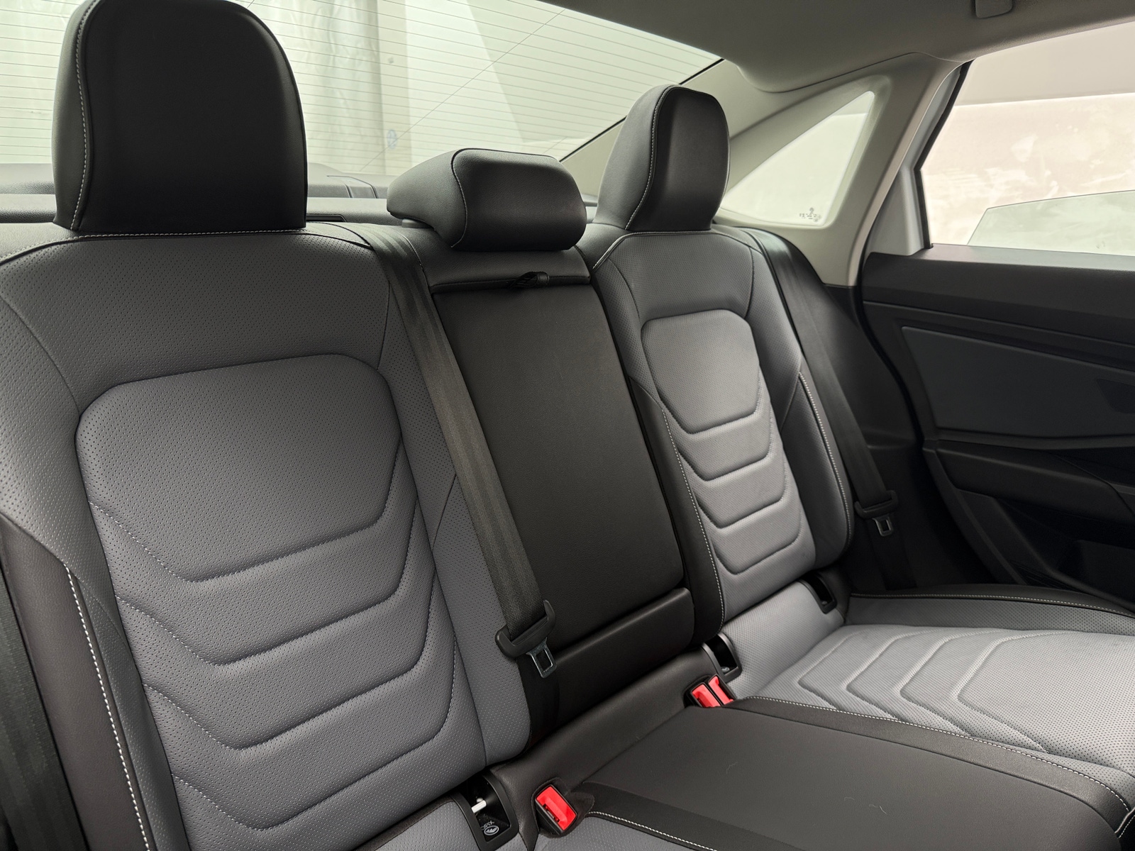 Thumbnail: 2025 Volkswagen Jetta - 5