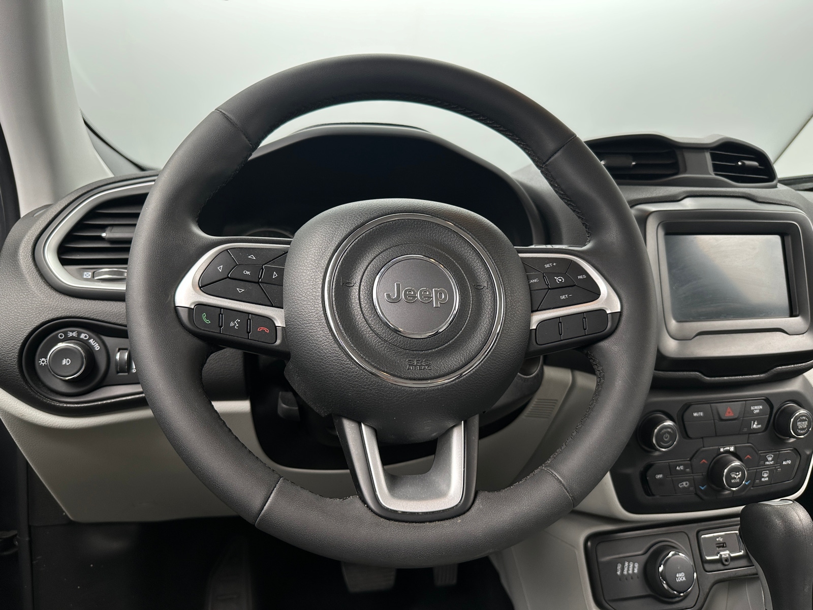 Thumbnail: 2021 Jeep Renegade - 5