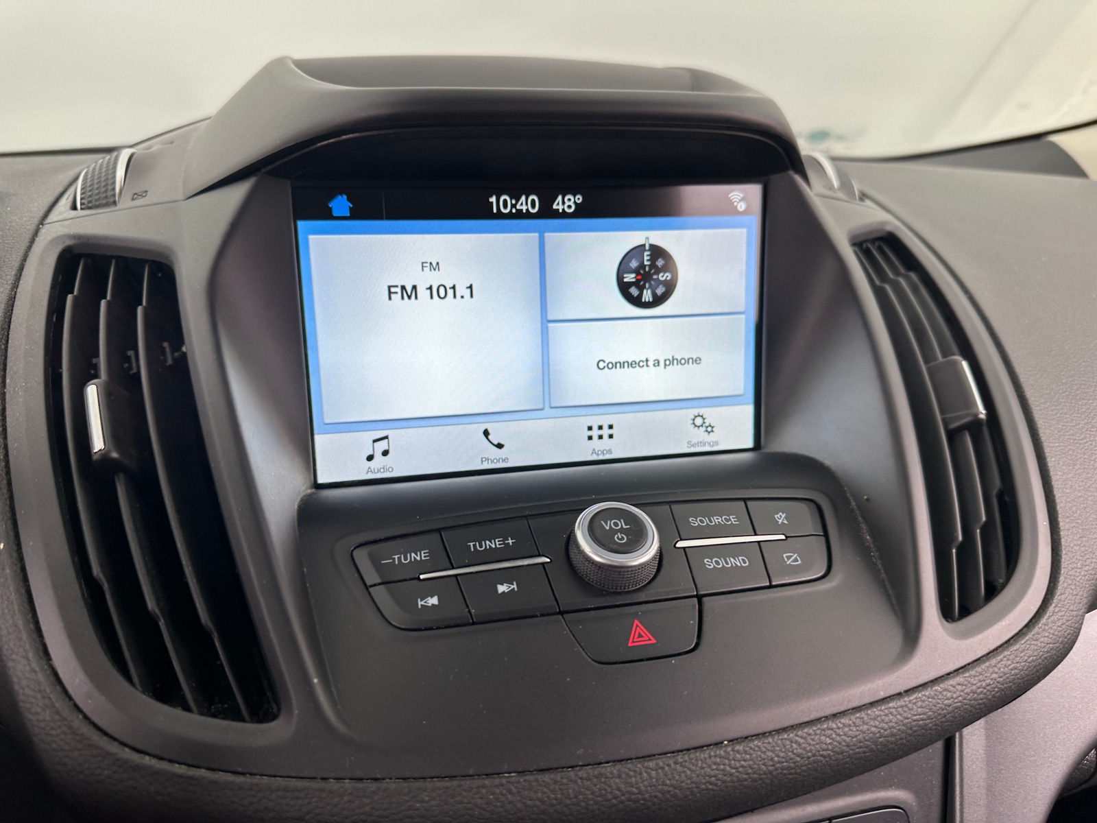 Thumbnail: 2019 Ford Escape - 3