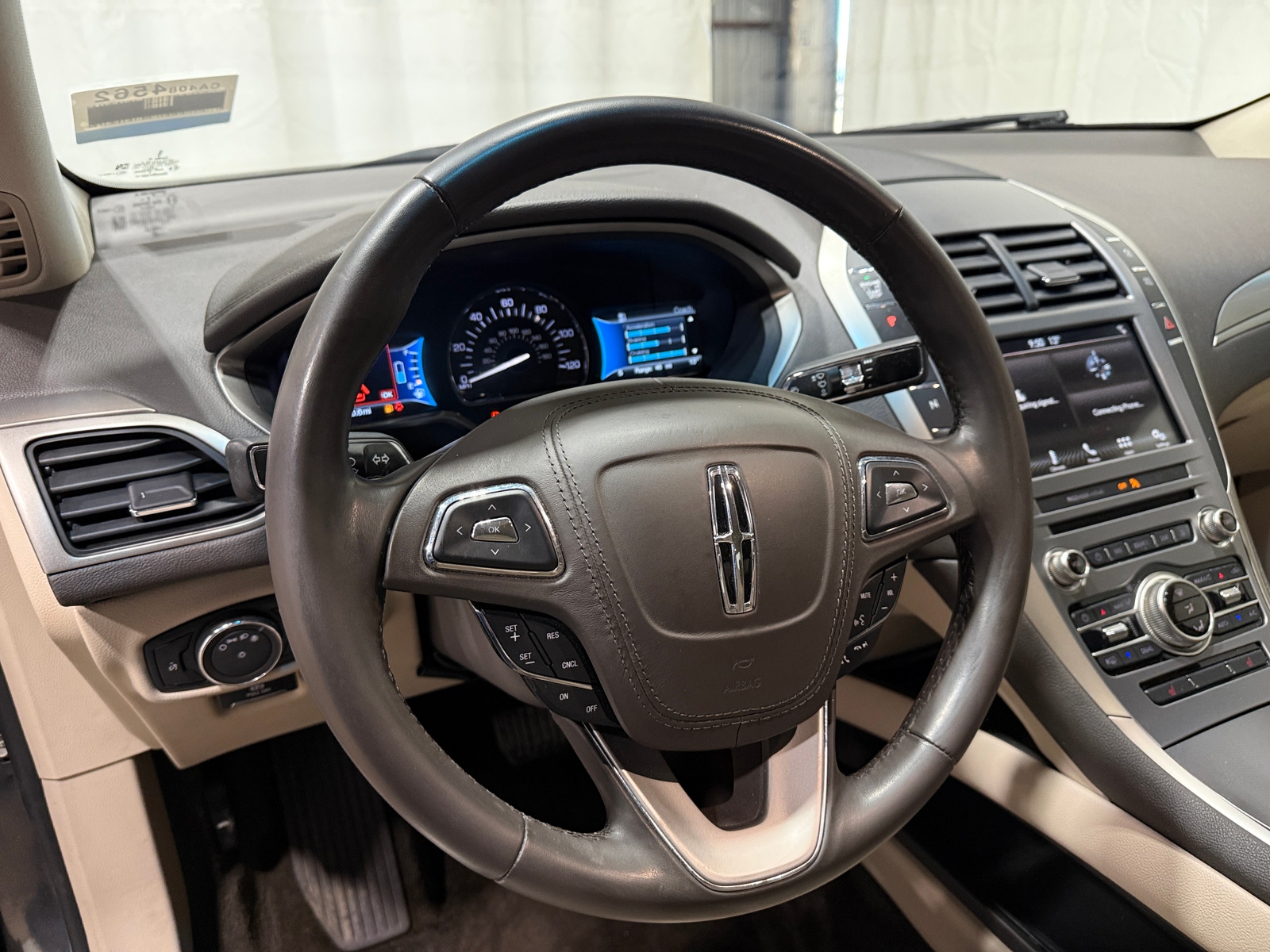 Thumbnail: 2018 Lincoln MKZ - 4