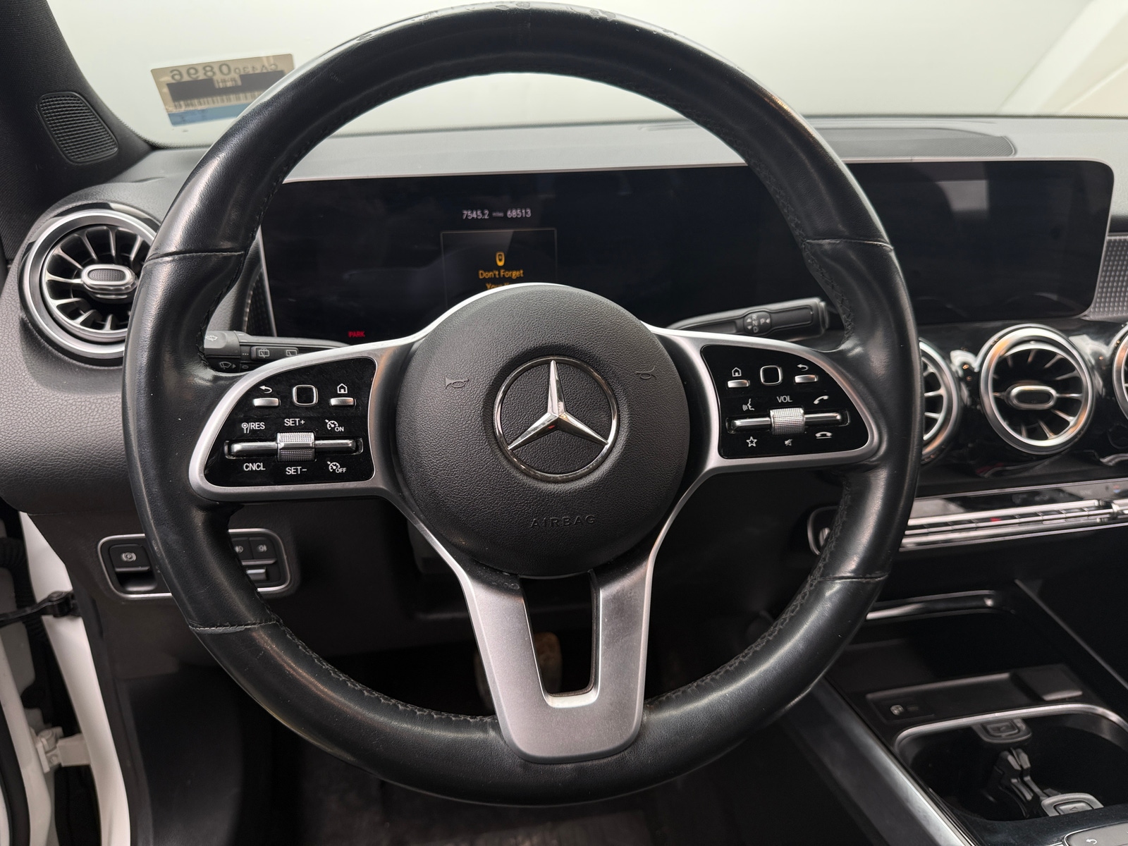 Thumbnail: 2020 Mercedes-Benz GLB - 4