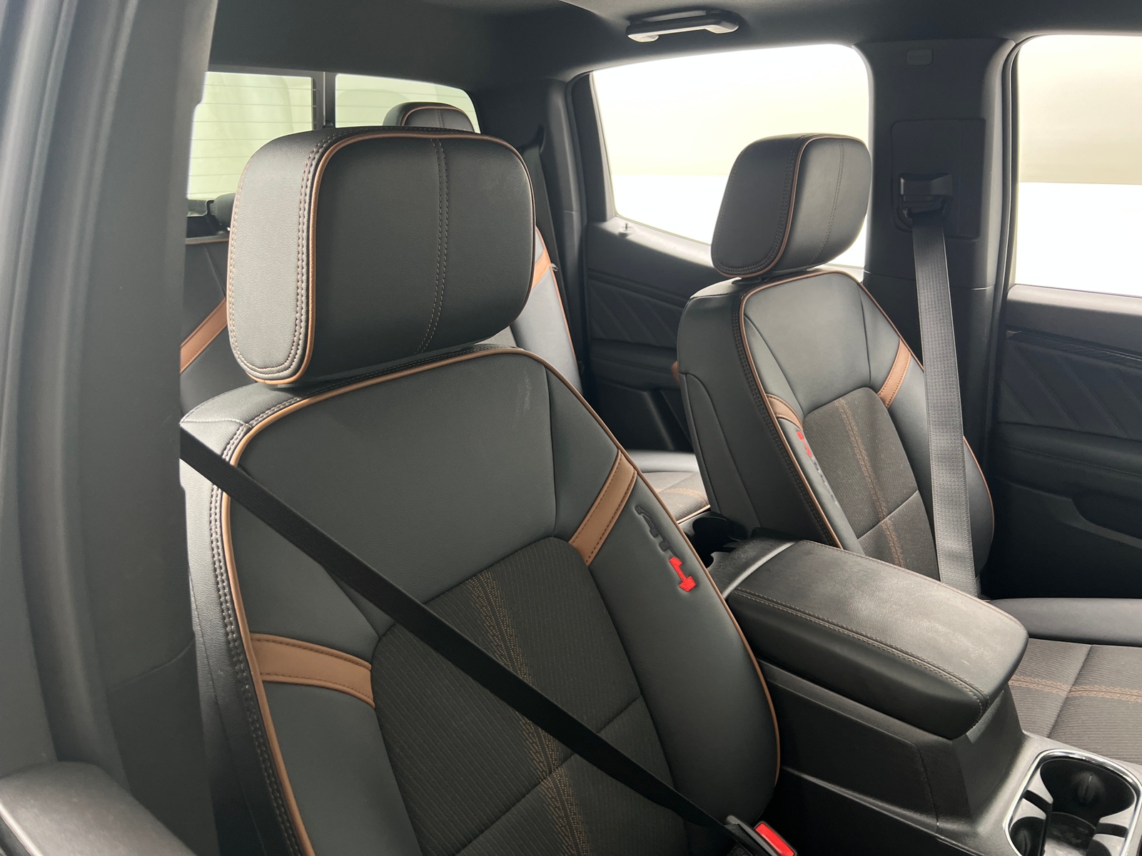 Thumbnail: 2025 GMC Canyon - 2