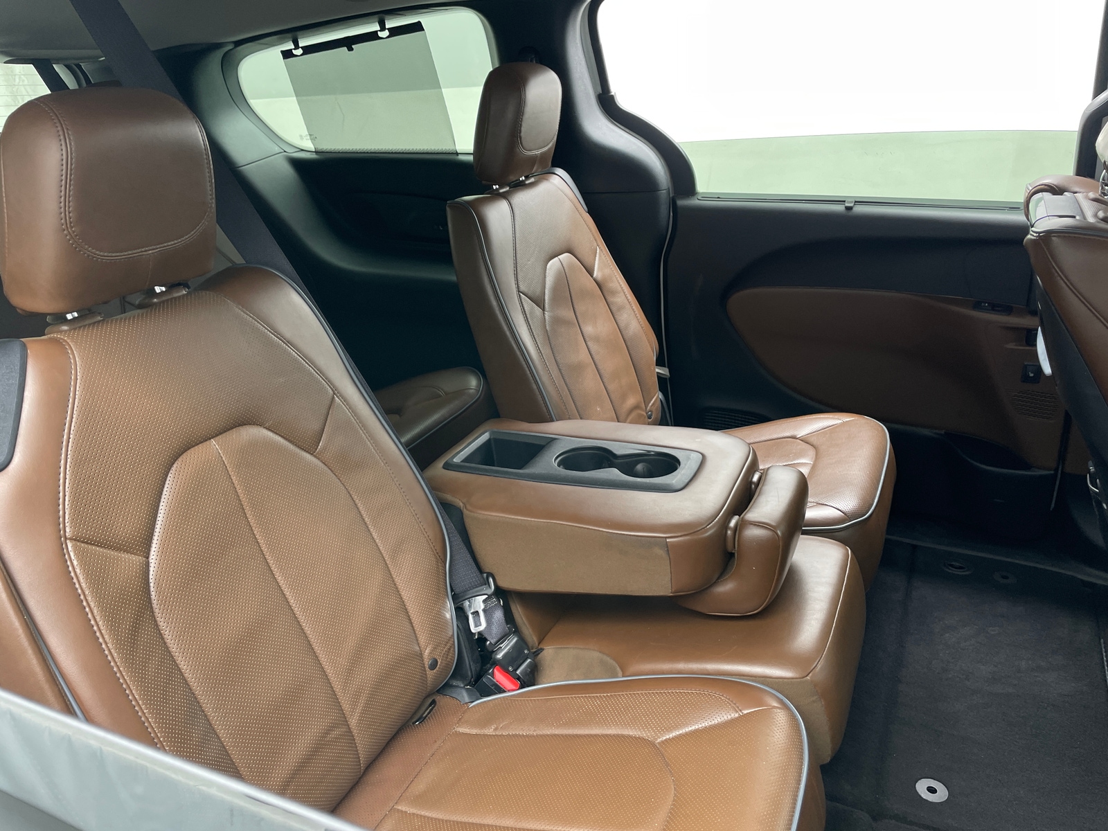 Thumbnail: 2017 Chrysler Pacifica - 5