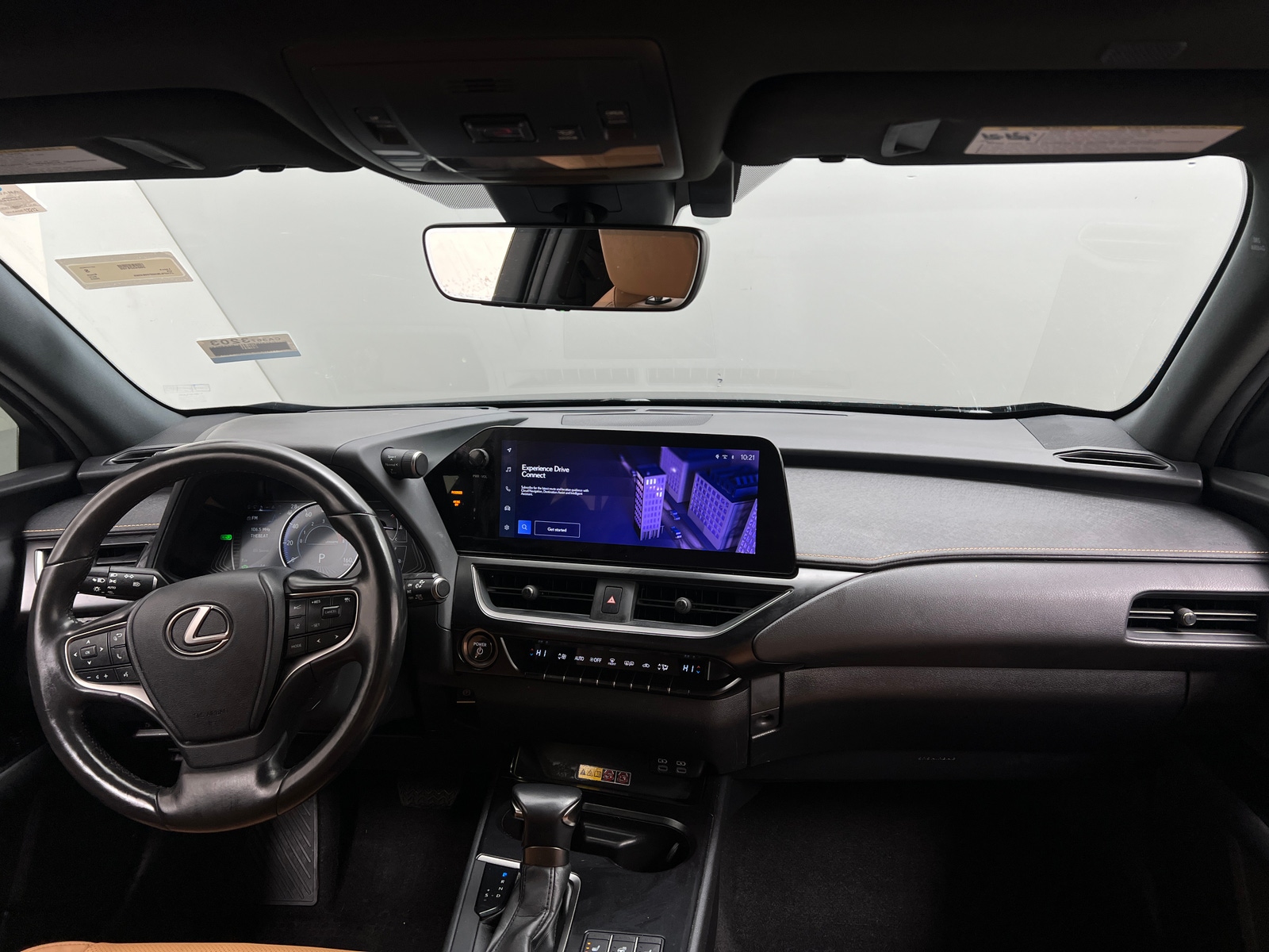 Thumbnail: 2023 Lexus UX - 2