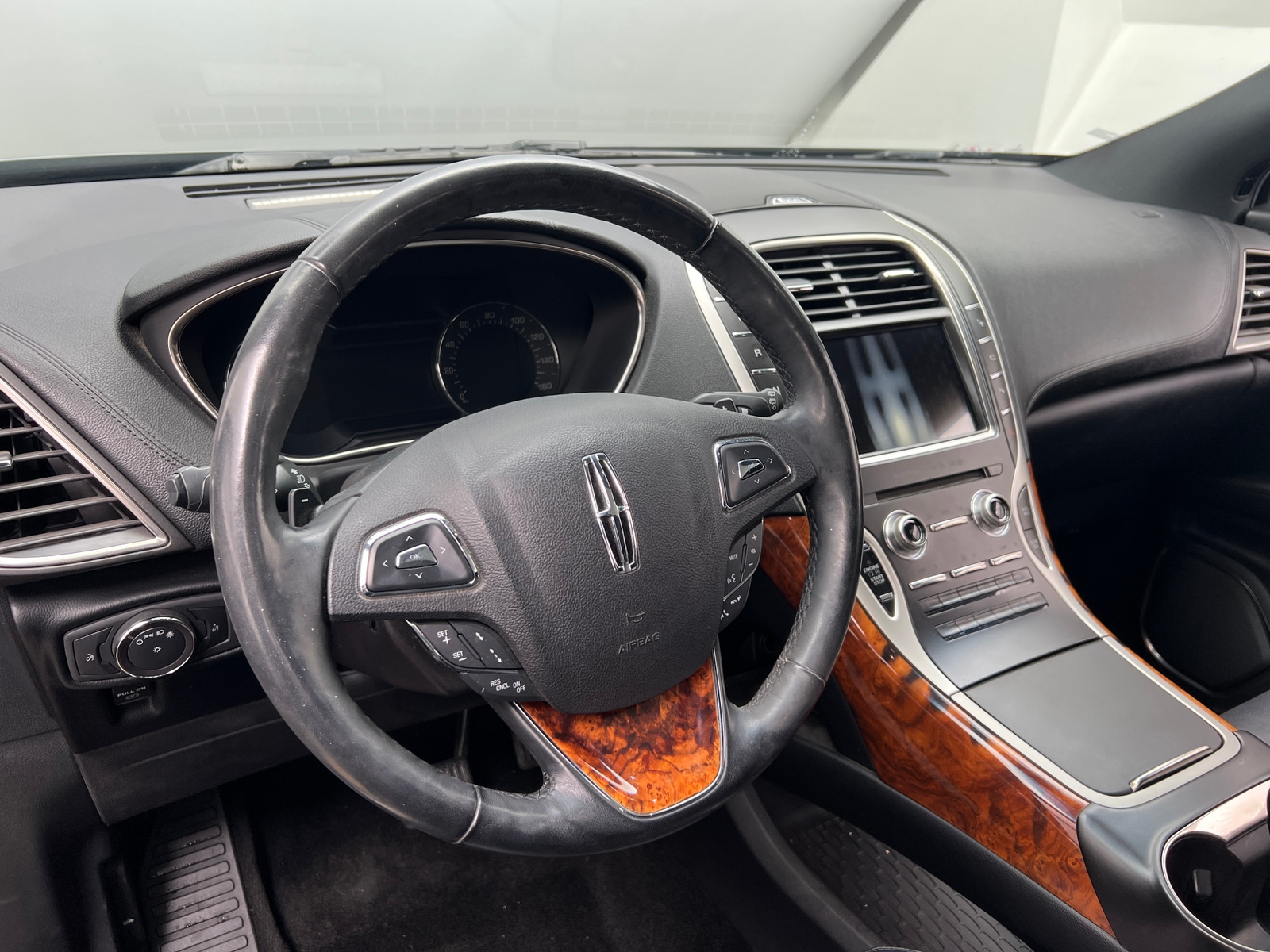 Thumbnail: 2018 Lincoln MKX - 5