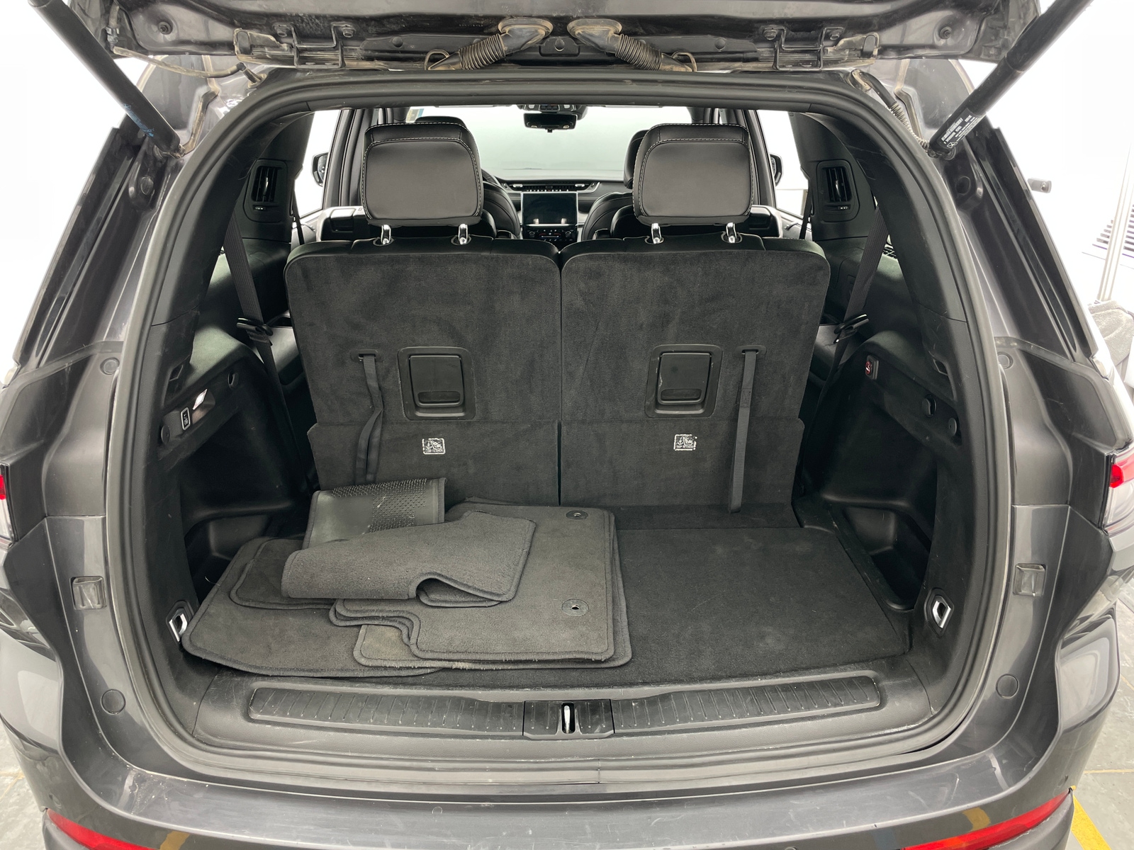 Thumbnail: 2024 Jeep Grand Cherokee L - 6