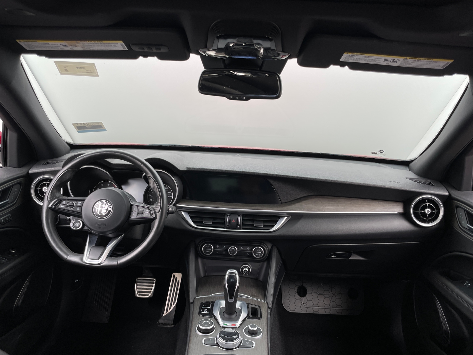 Thumbnail: 2022 Alfa Romeo Stelvio - 2