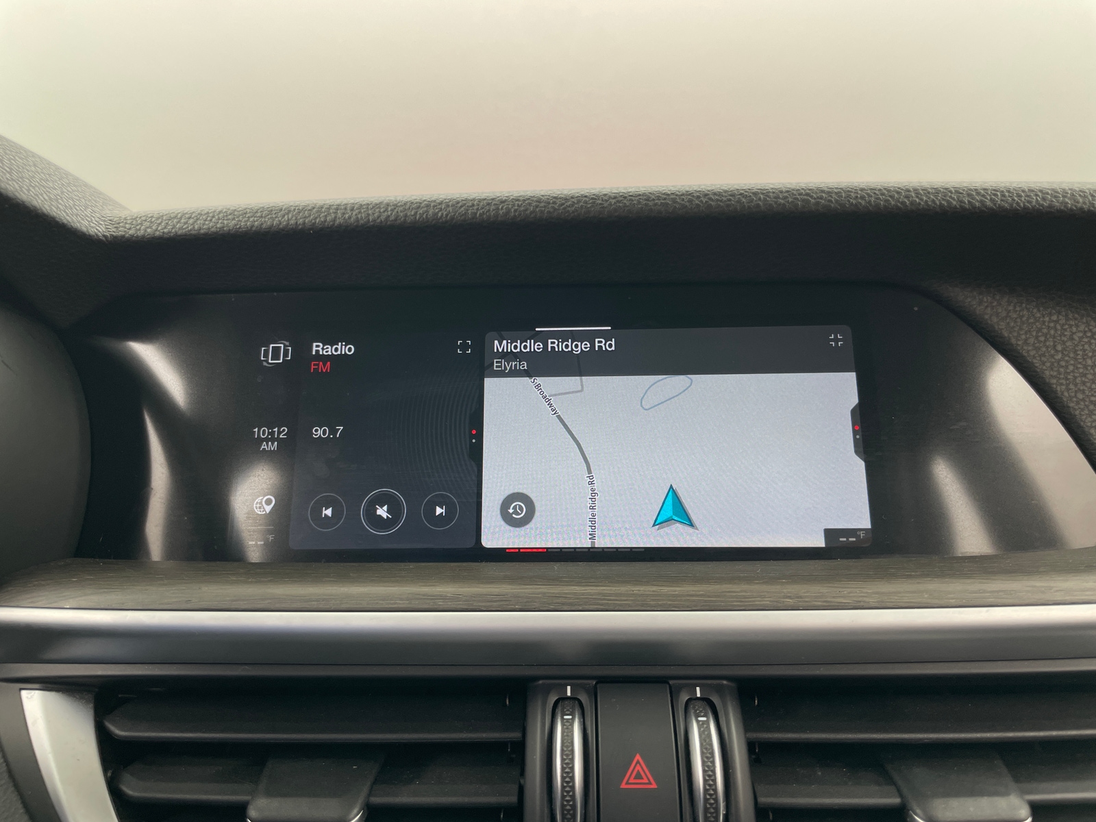 Thumbnail: 2022 Alfa Romeo Stelvio - 3