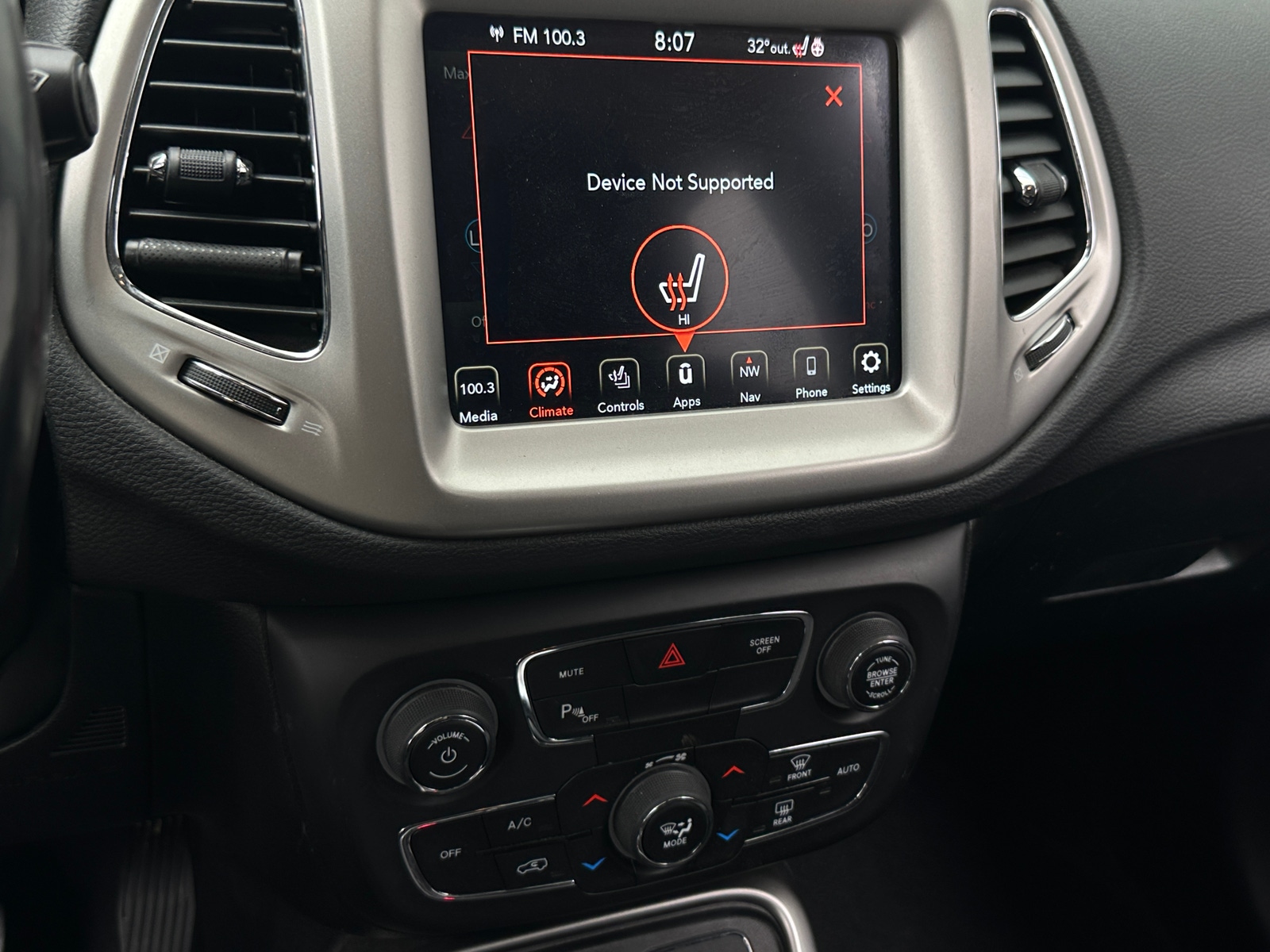 Thumbnail: 2020 Jeep Compass - 4