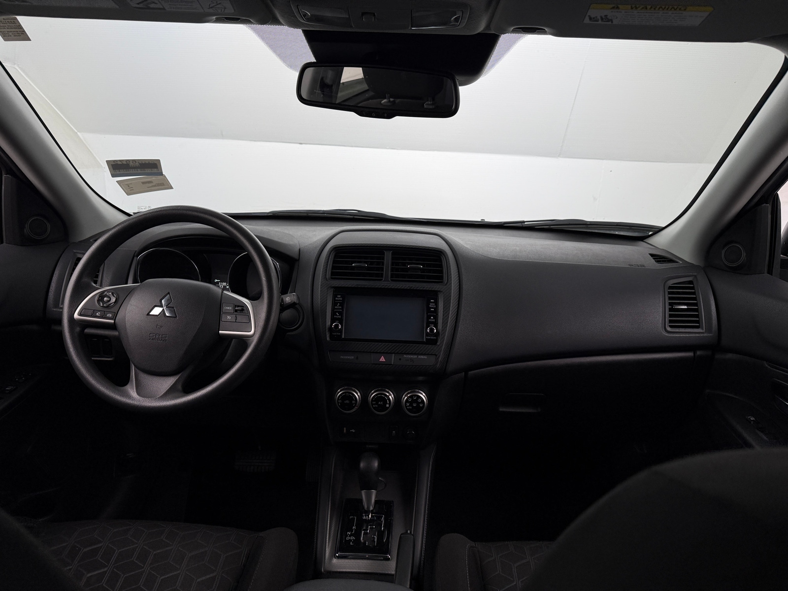 Thumbnail: 2022 Mitsubishi Outlander Sport - 3