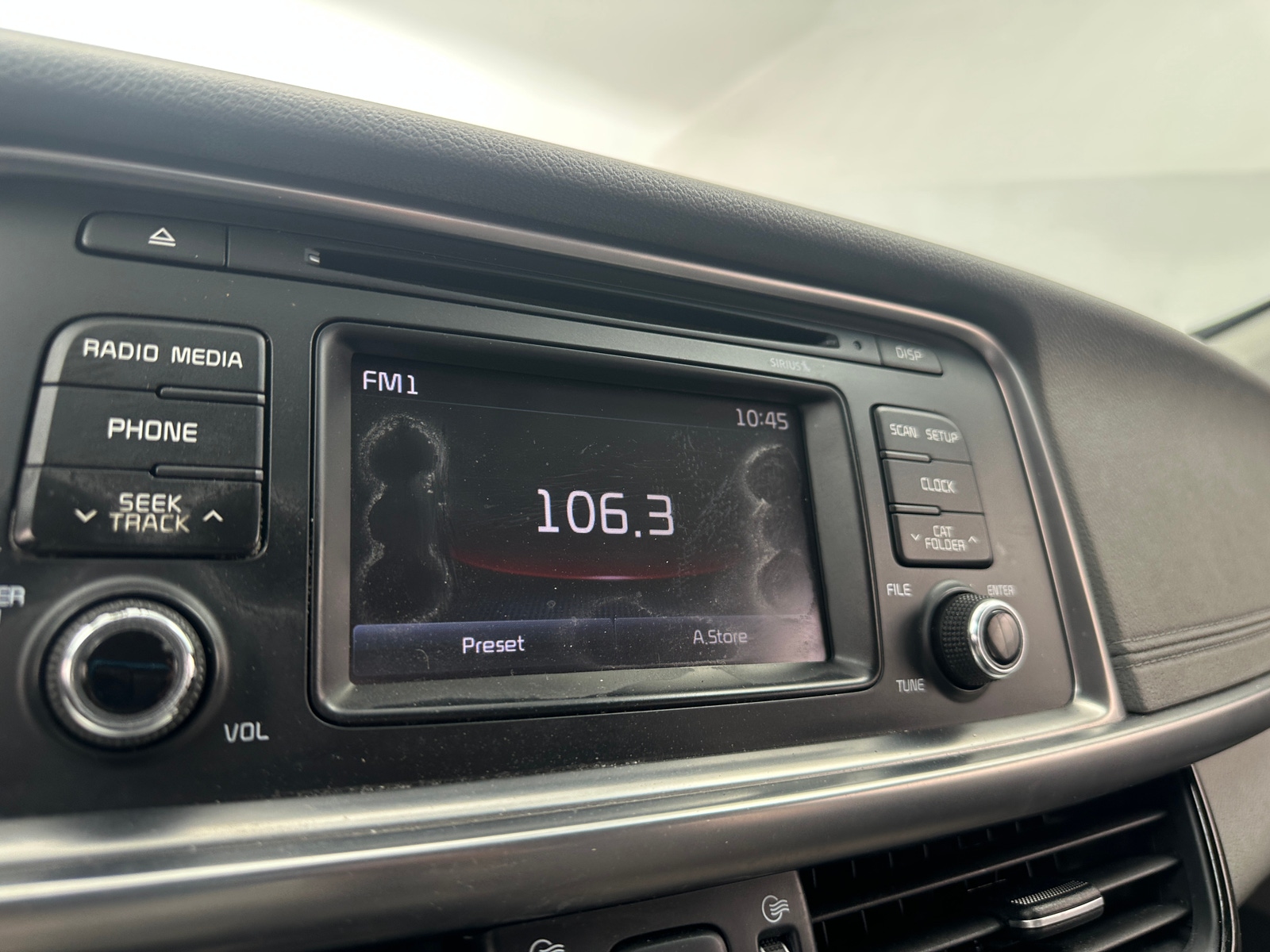 Thumbnail: 2016 Kia Optima - 4