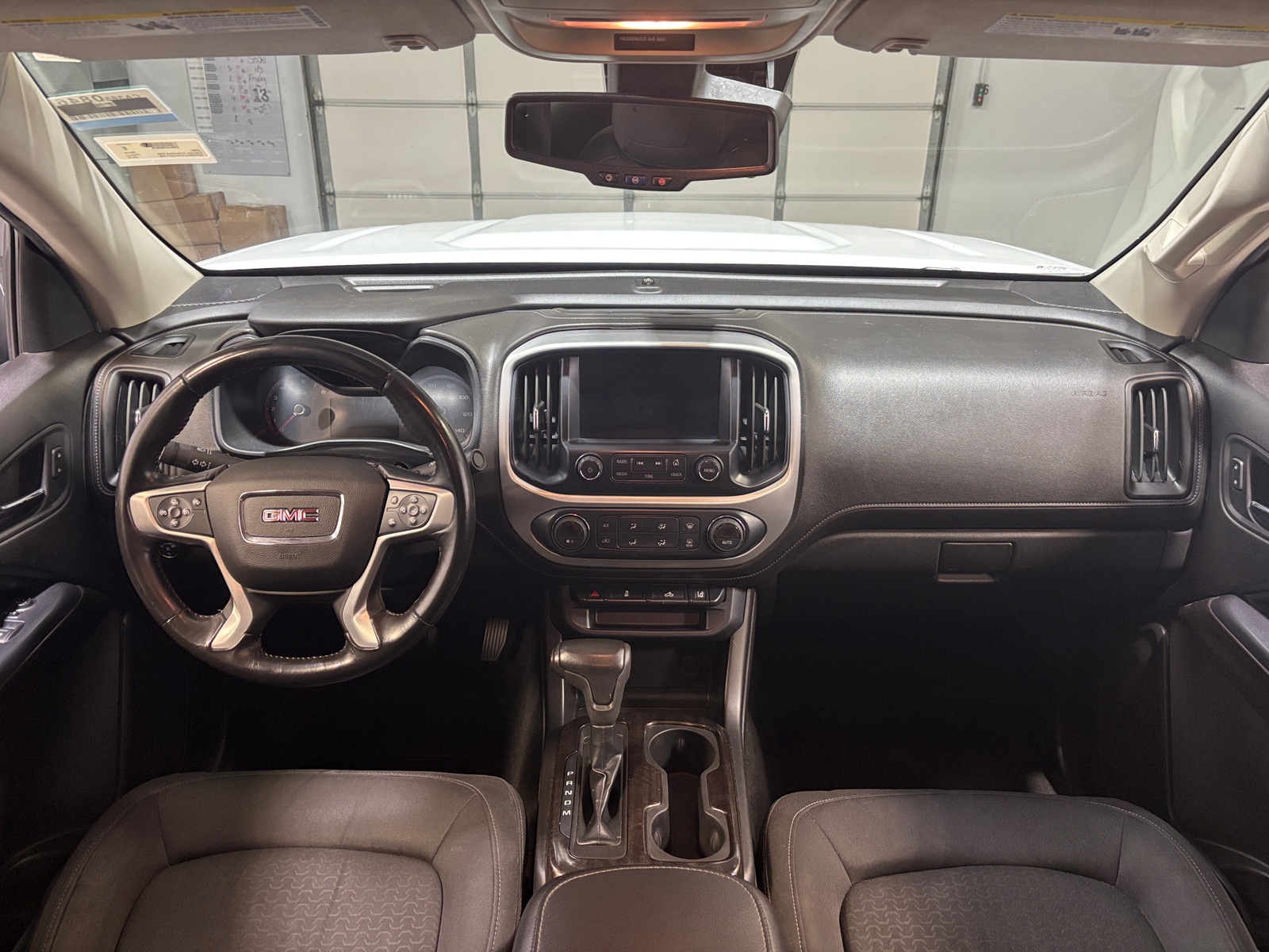 Thumbnail: 2016 GMC Canyon - 3