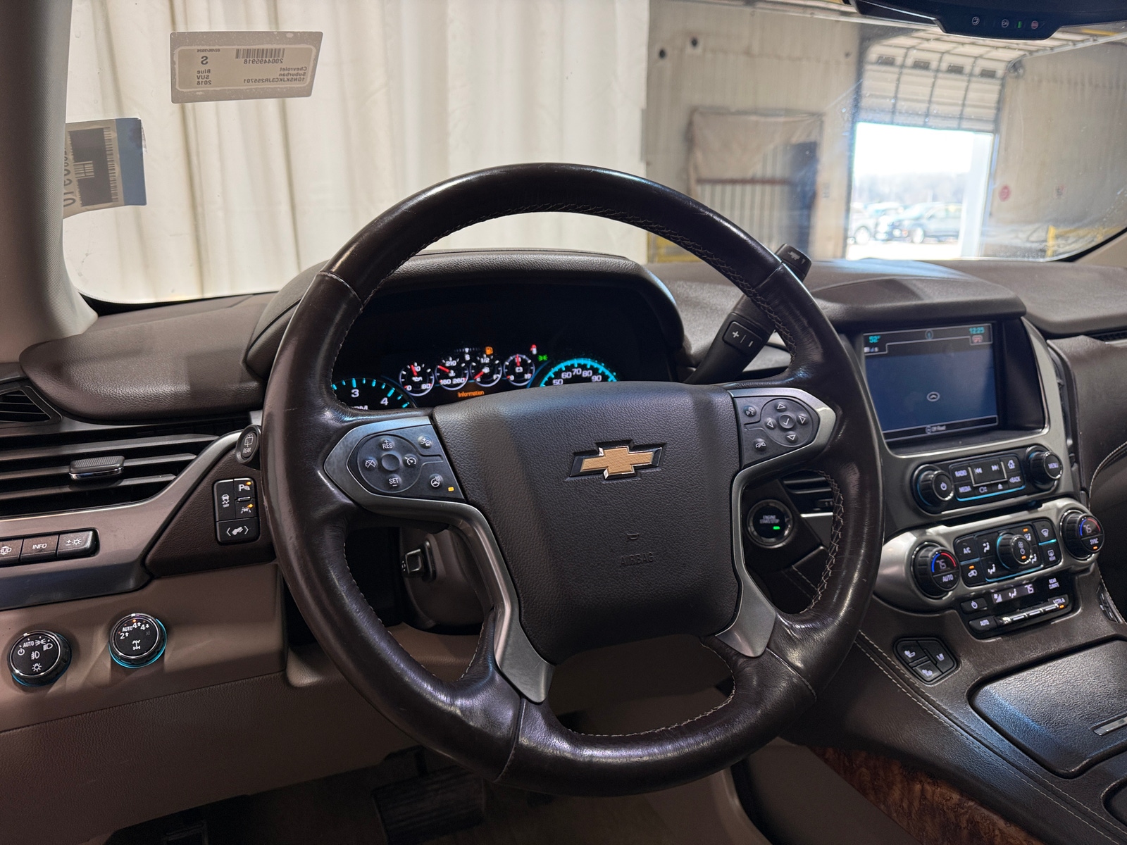 Thumbnail: 2018 Chevrolet Suburban - 4