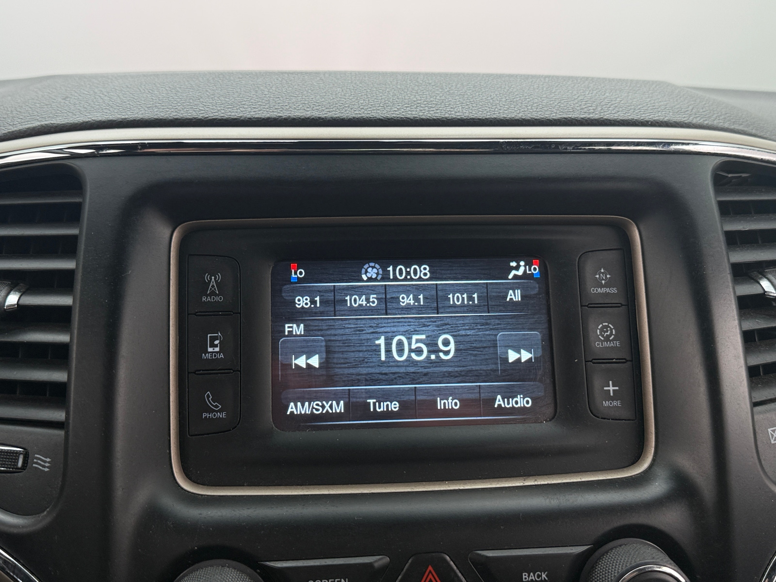 Thumbnail: 2014 Jeep Grand Cherokee - 4