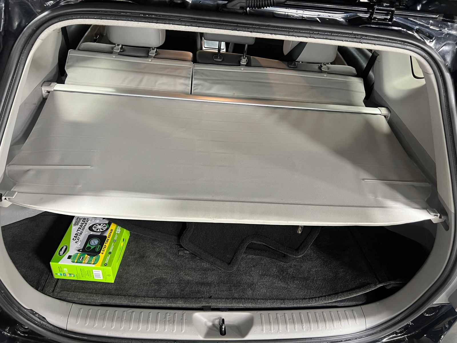 Thumbnail: 2016 Toyota Prius v - 7