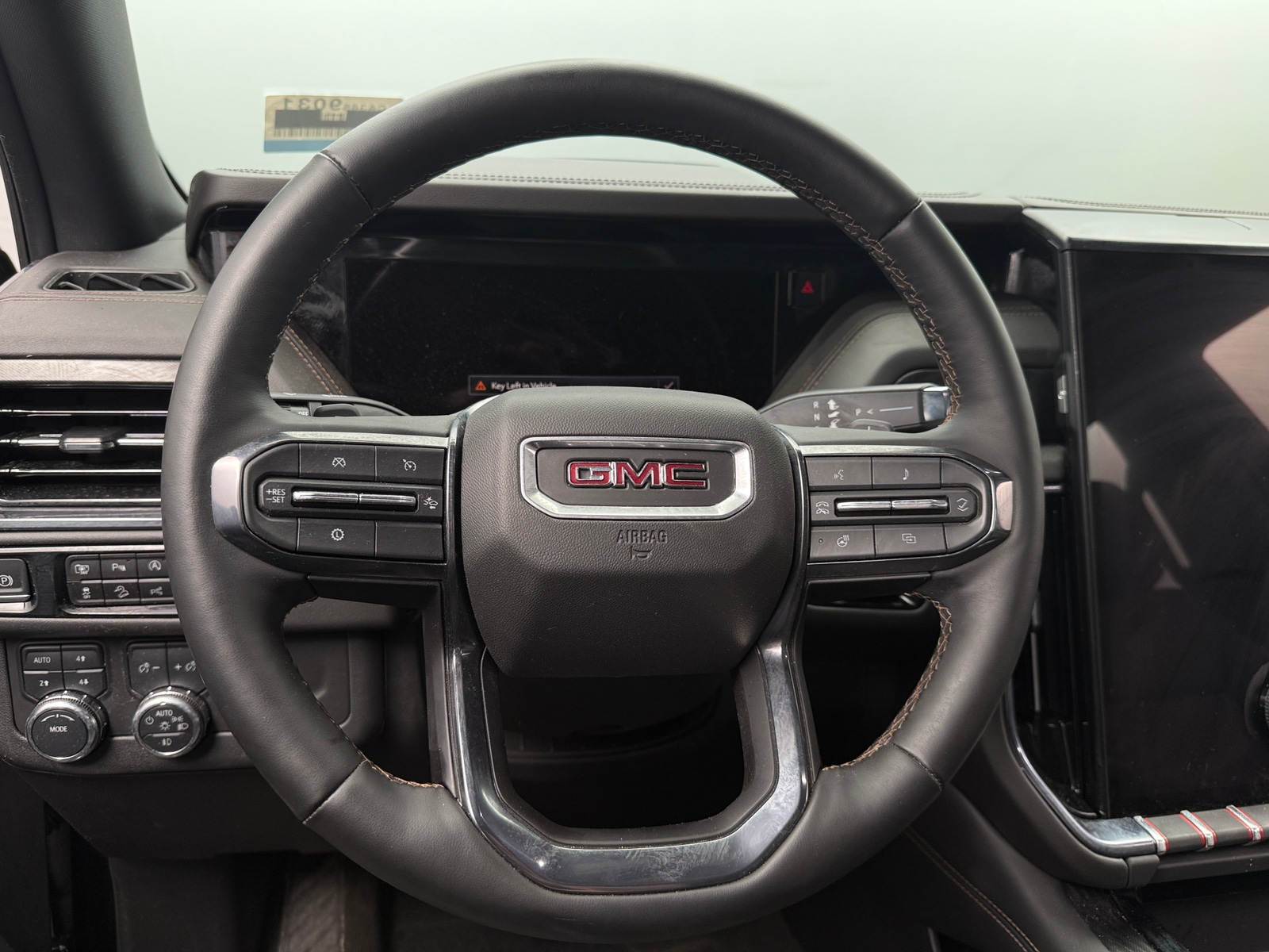 Thumbnail: 2025 GMC Yukon - 4