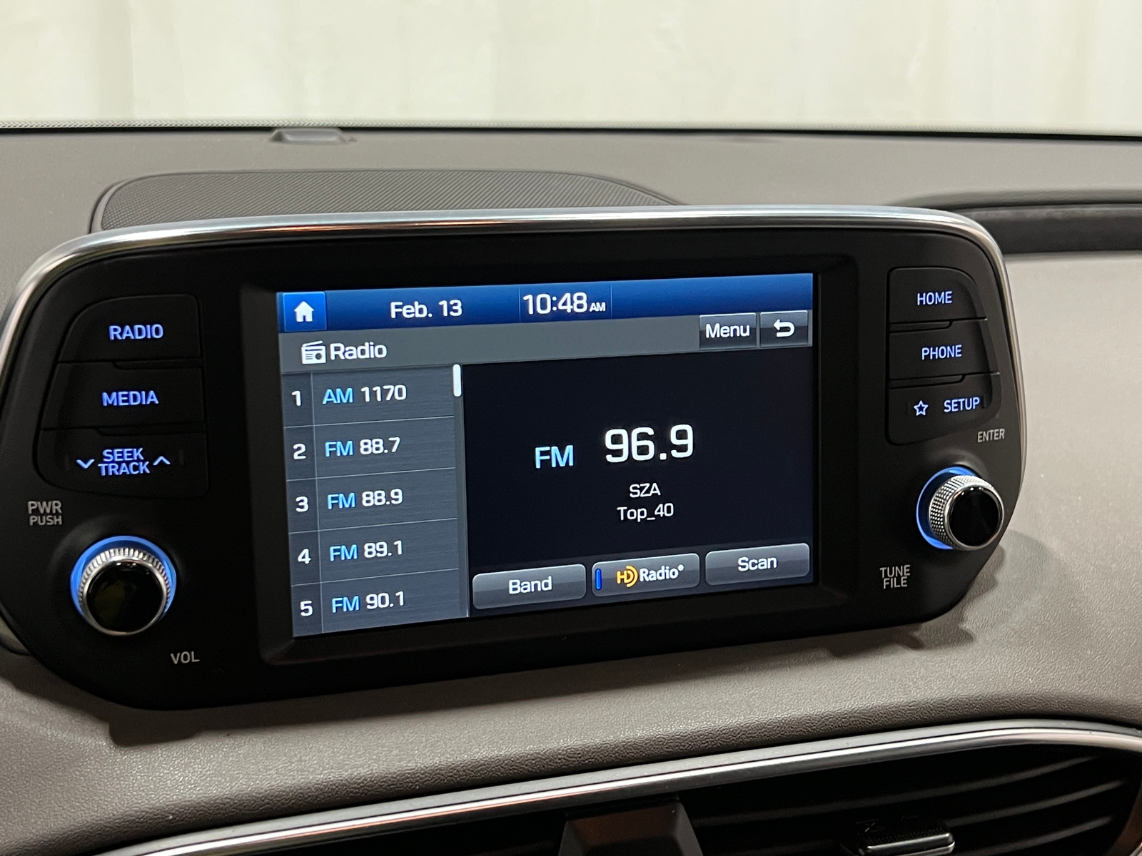 Thumbnail: 2019 Hyundai Santa Fe - 4