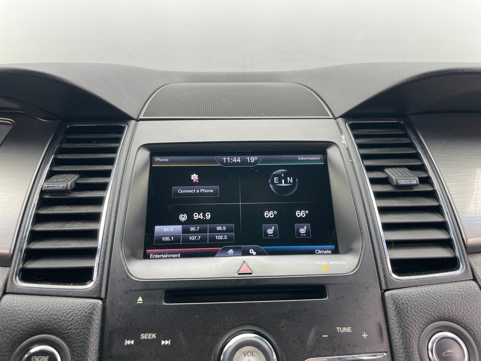 Thumbnail: 2013 Ford Taurus - 3