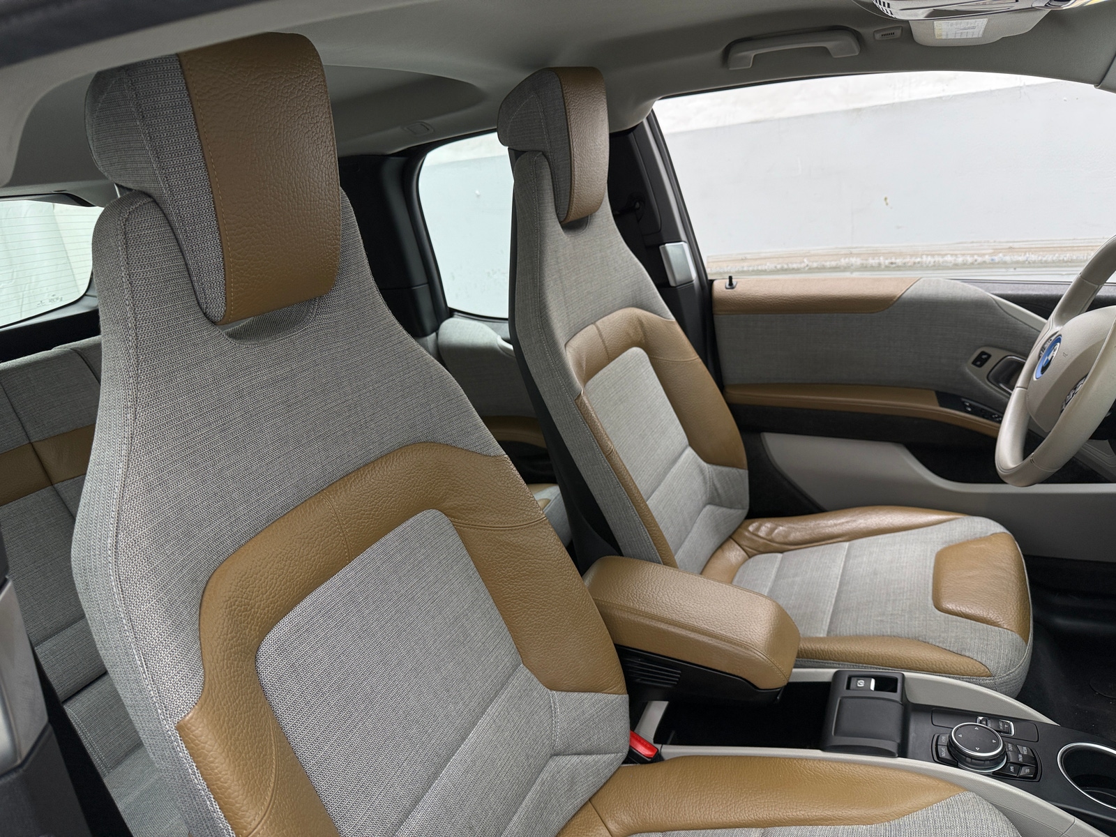 Thumbnail: 2015 BMW i3 - 2