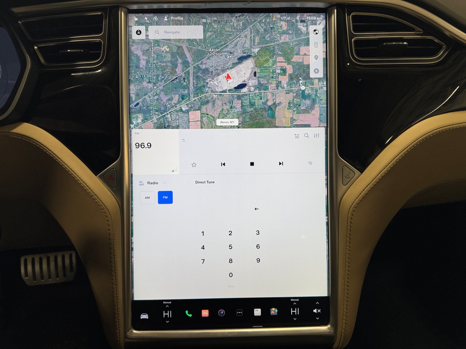 Thumbnail: 2016 Tesla Model S - 3