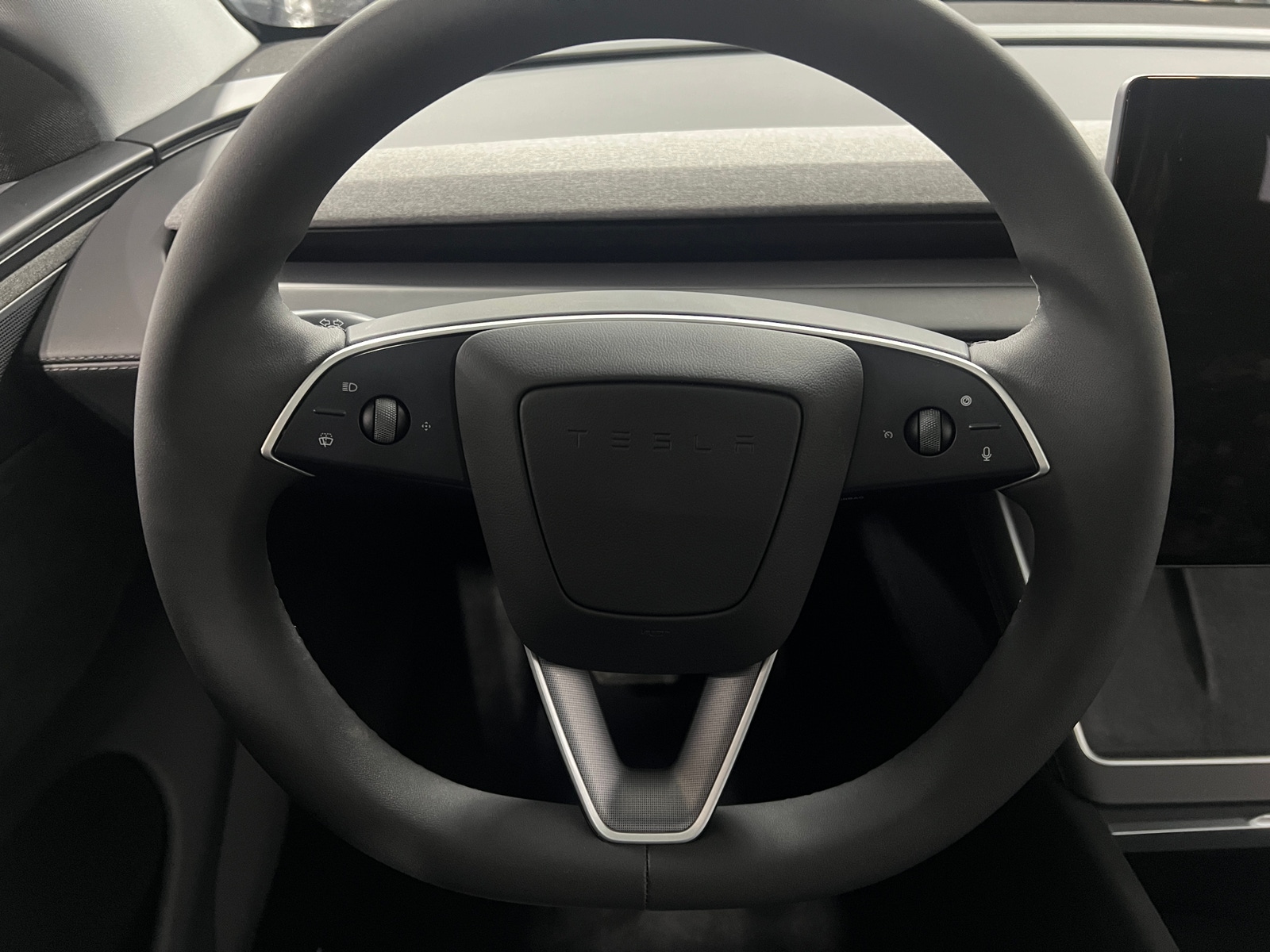 Thumbnail: 2026 Tesla Model Y - 4