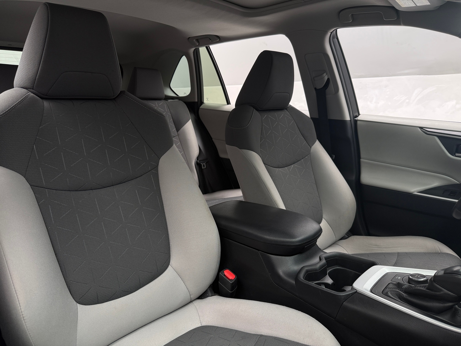 Thumbnail: 2020 Toyota RAV4 - 2