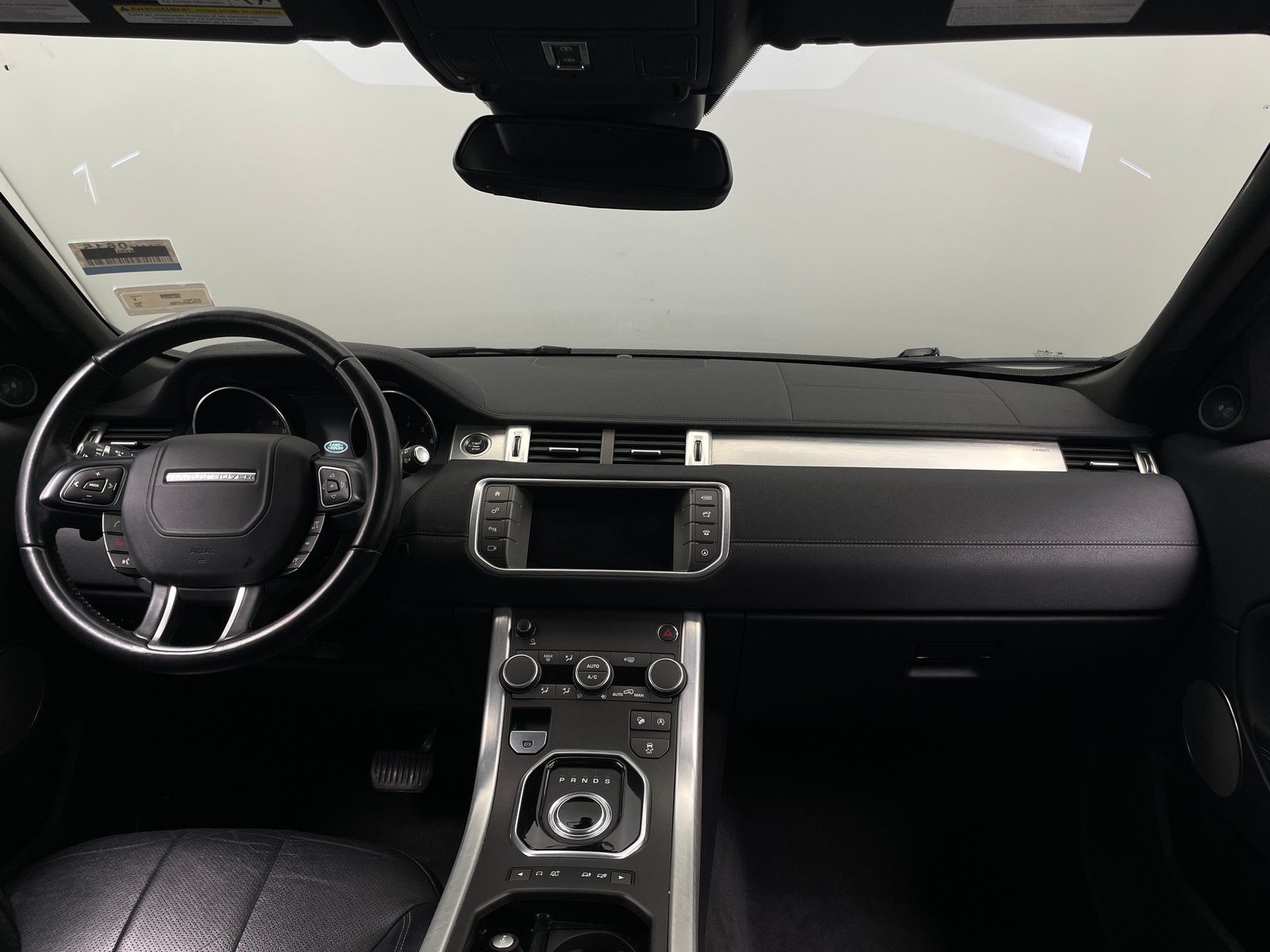 Thumbnail: 2017 Land Rover Range Rover Evoque - 2