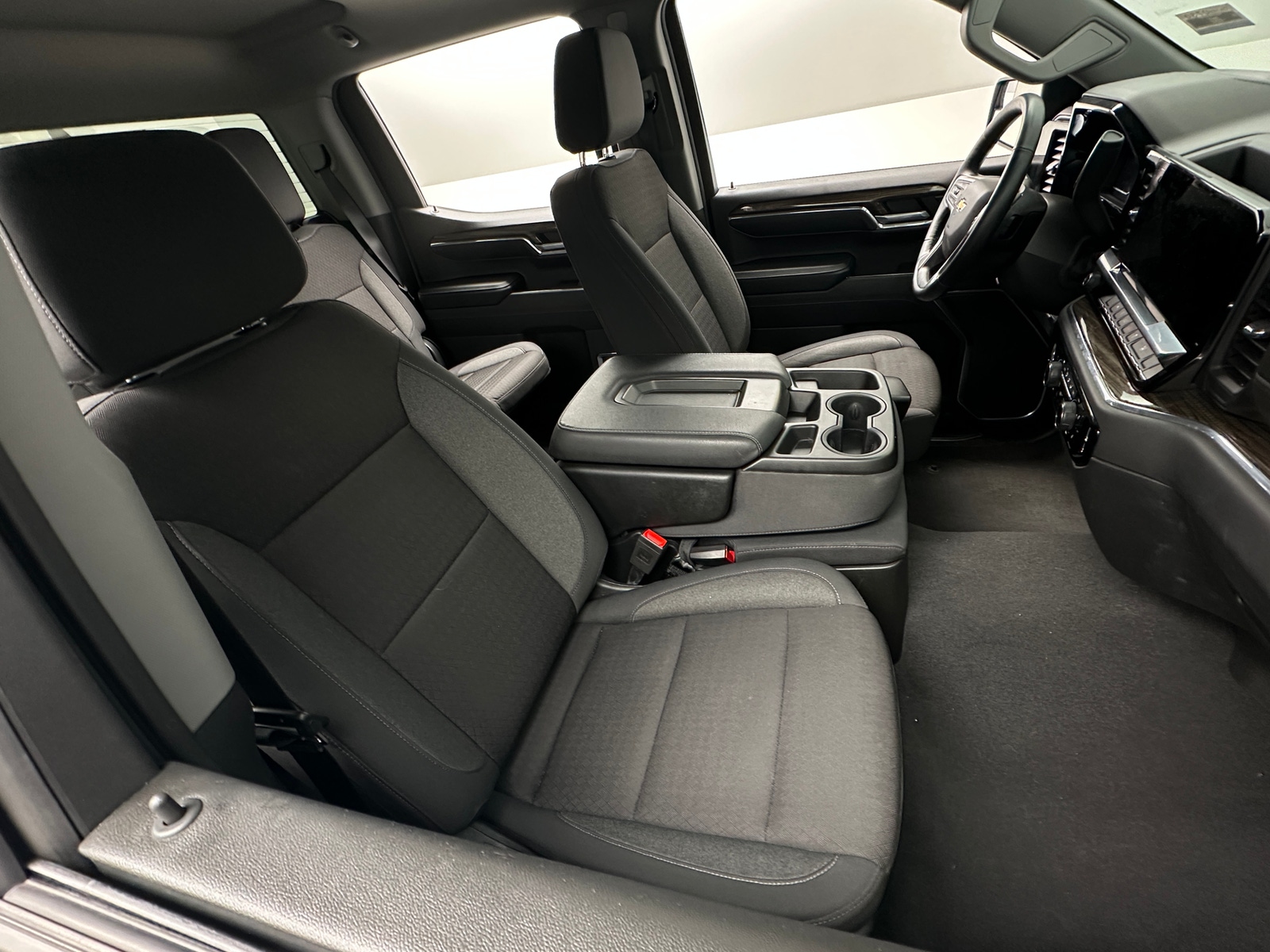 Thumbnail: 2024 Chevrolet Silverado 1500 - 2