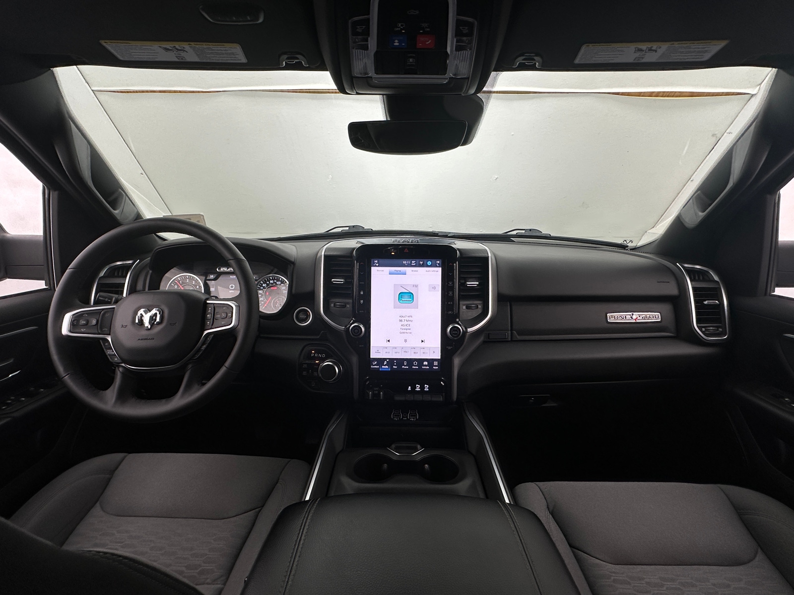 Thumbnail: 2025 RAM 1500 - 3